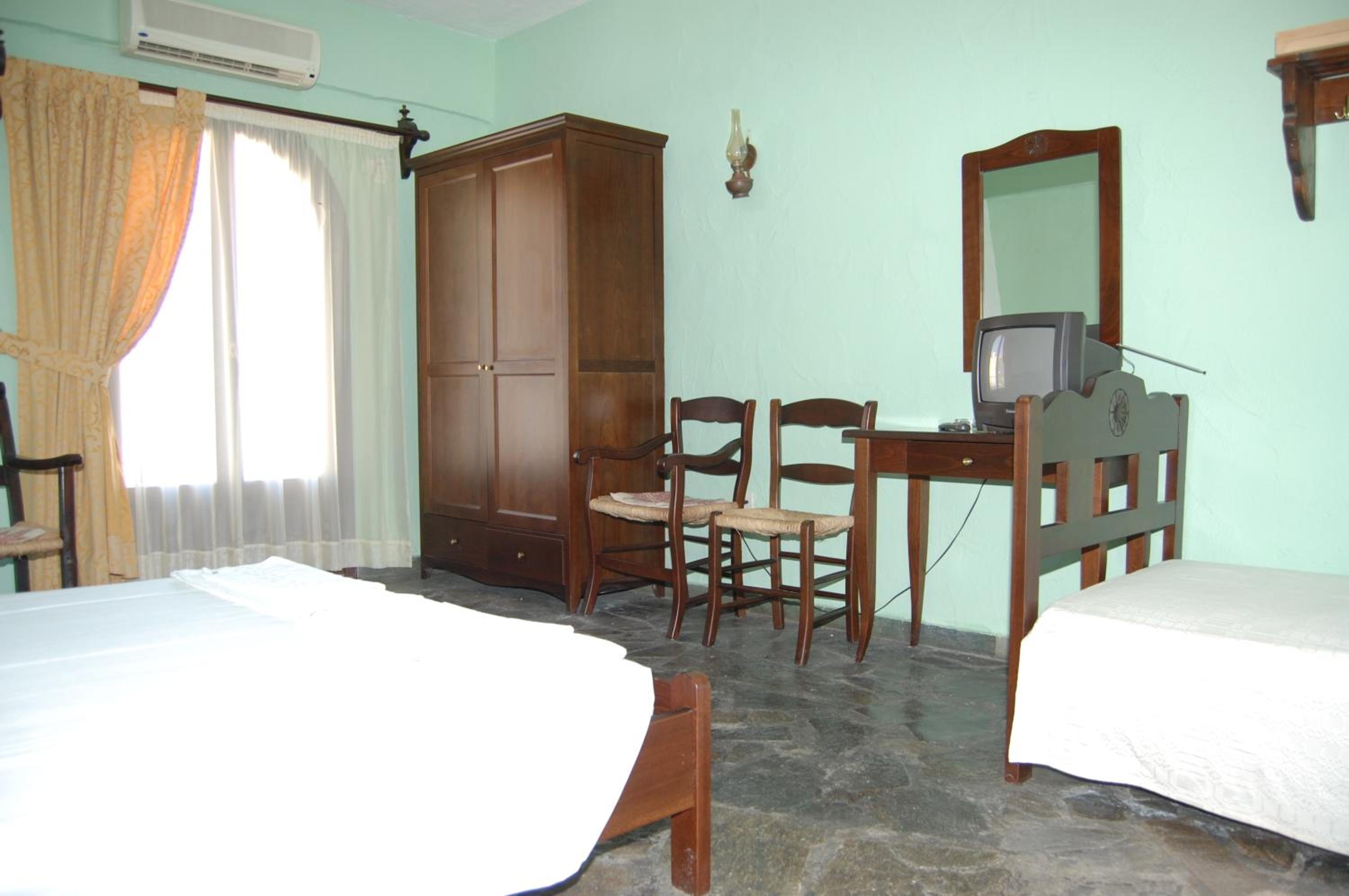 Single Room - Photo 14
