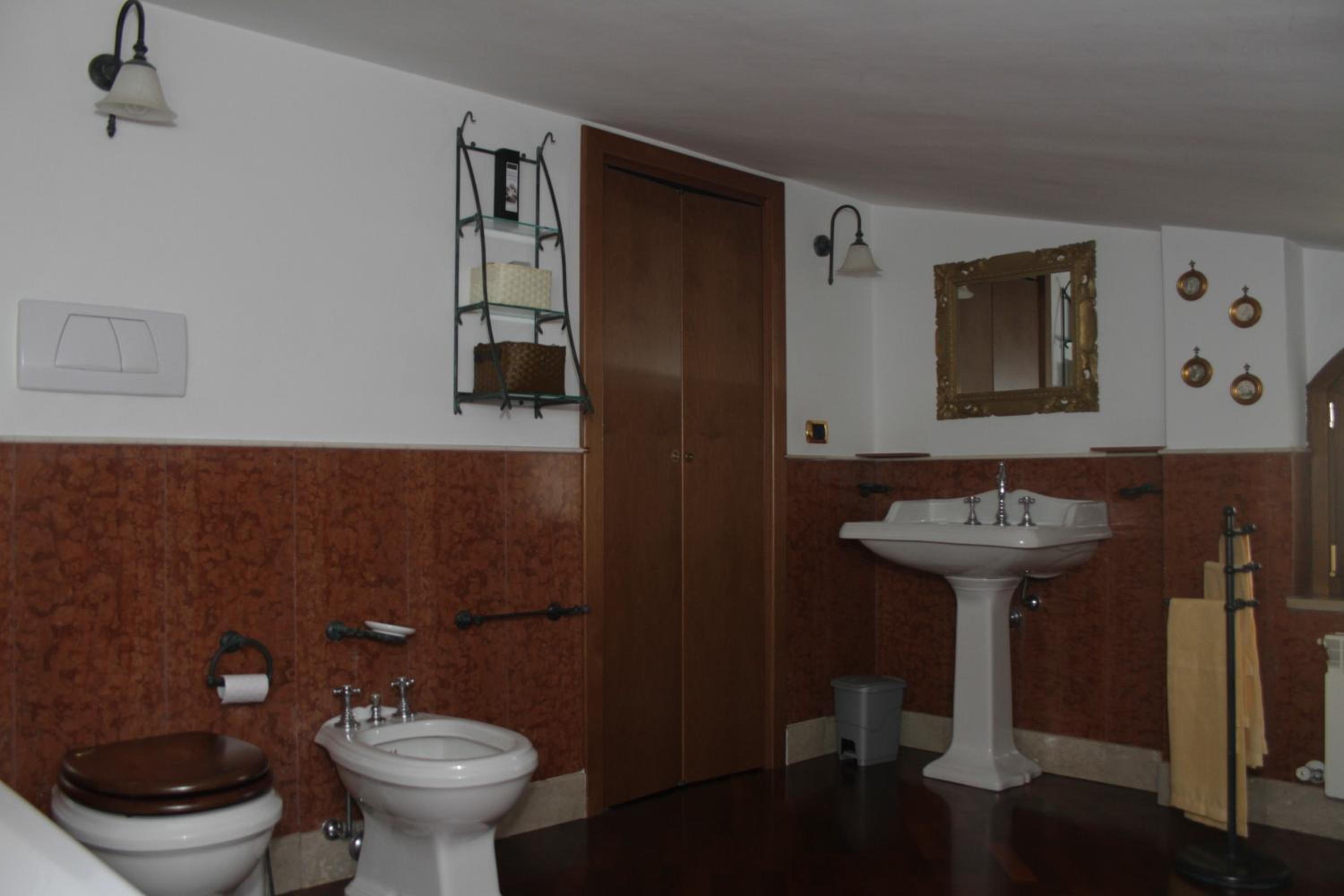 Suite with Garden View - Photo 32