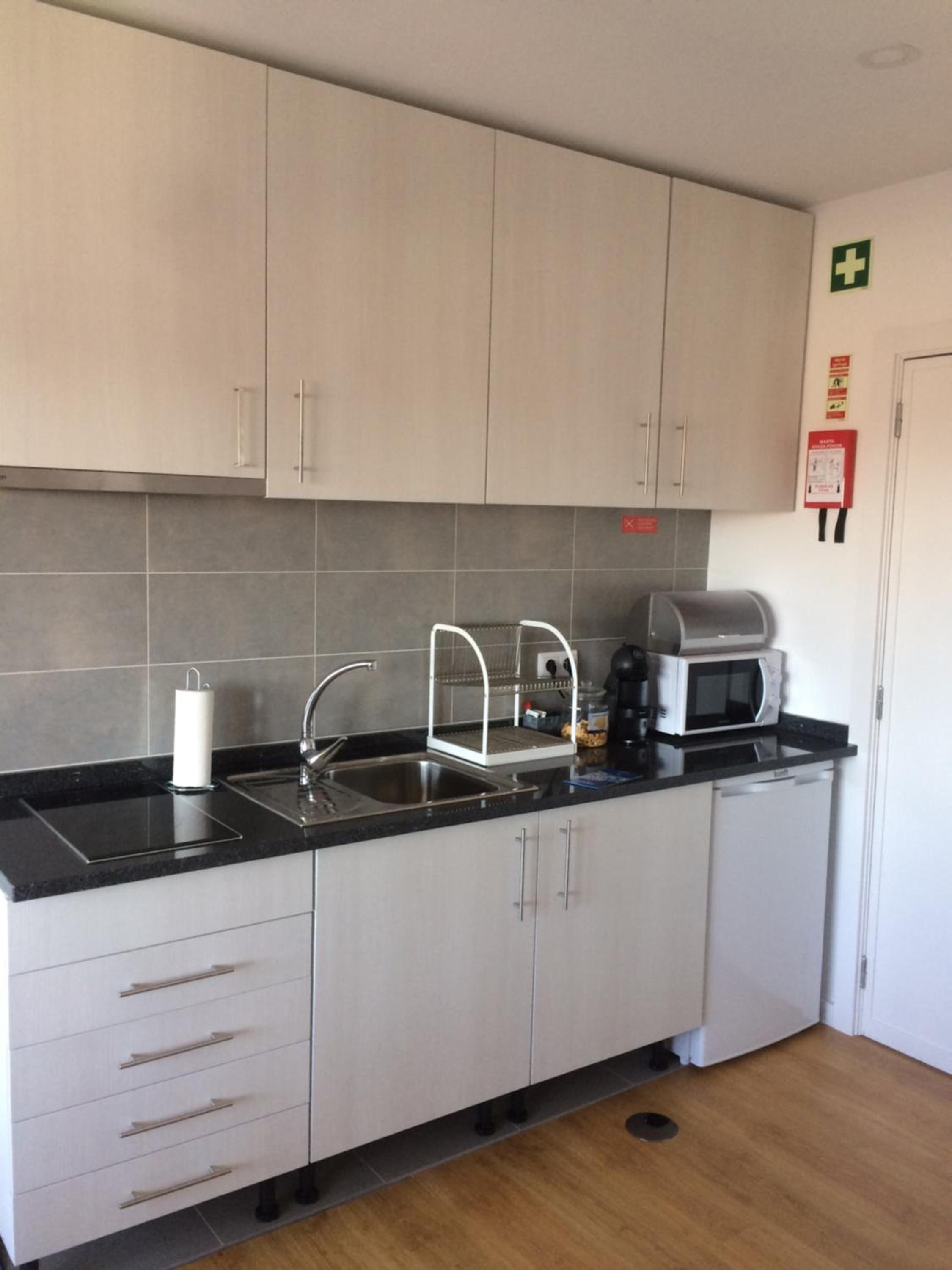 Studio Apartment - Photo 7