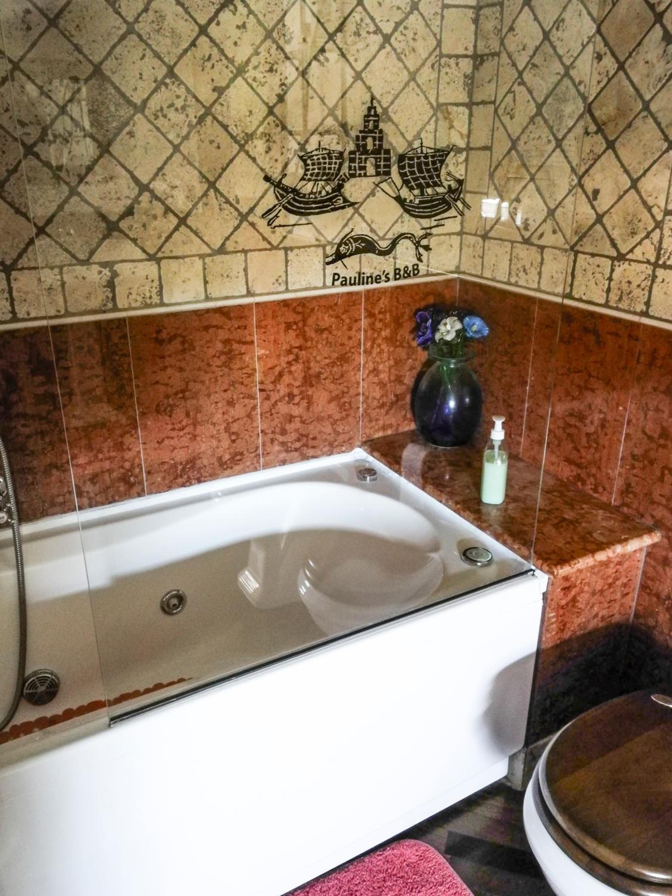 Suite with Garden View - Photo 21