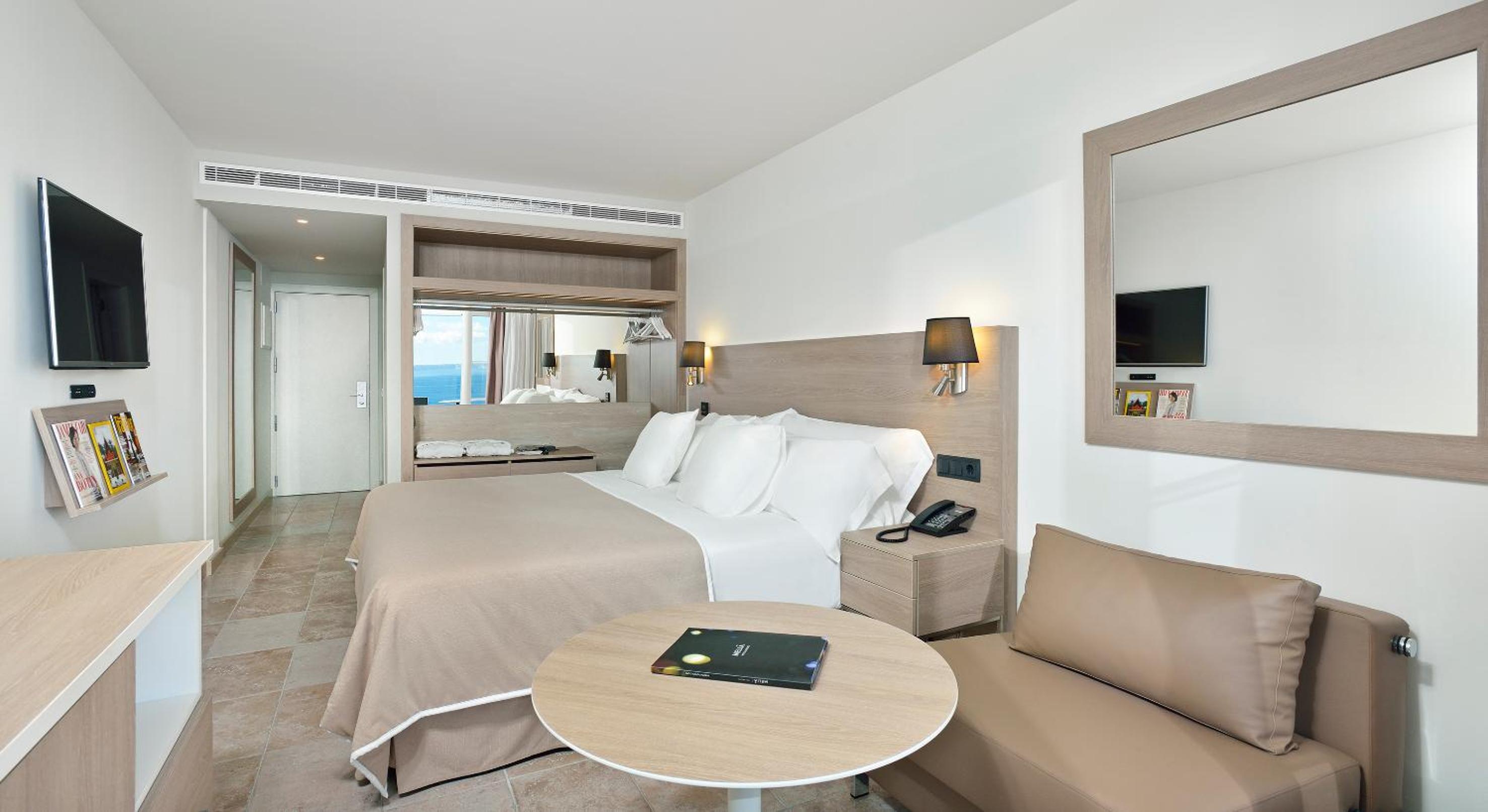 Melia Guestroom Lateral Sea View