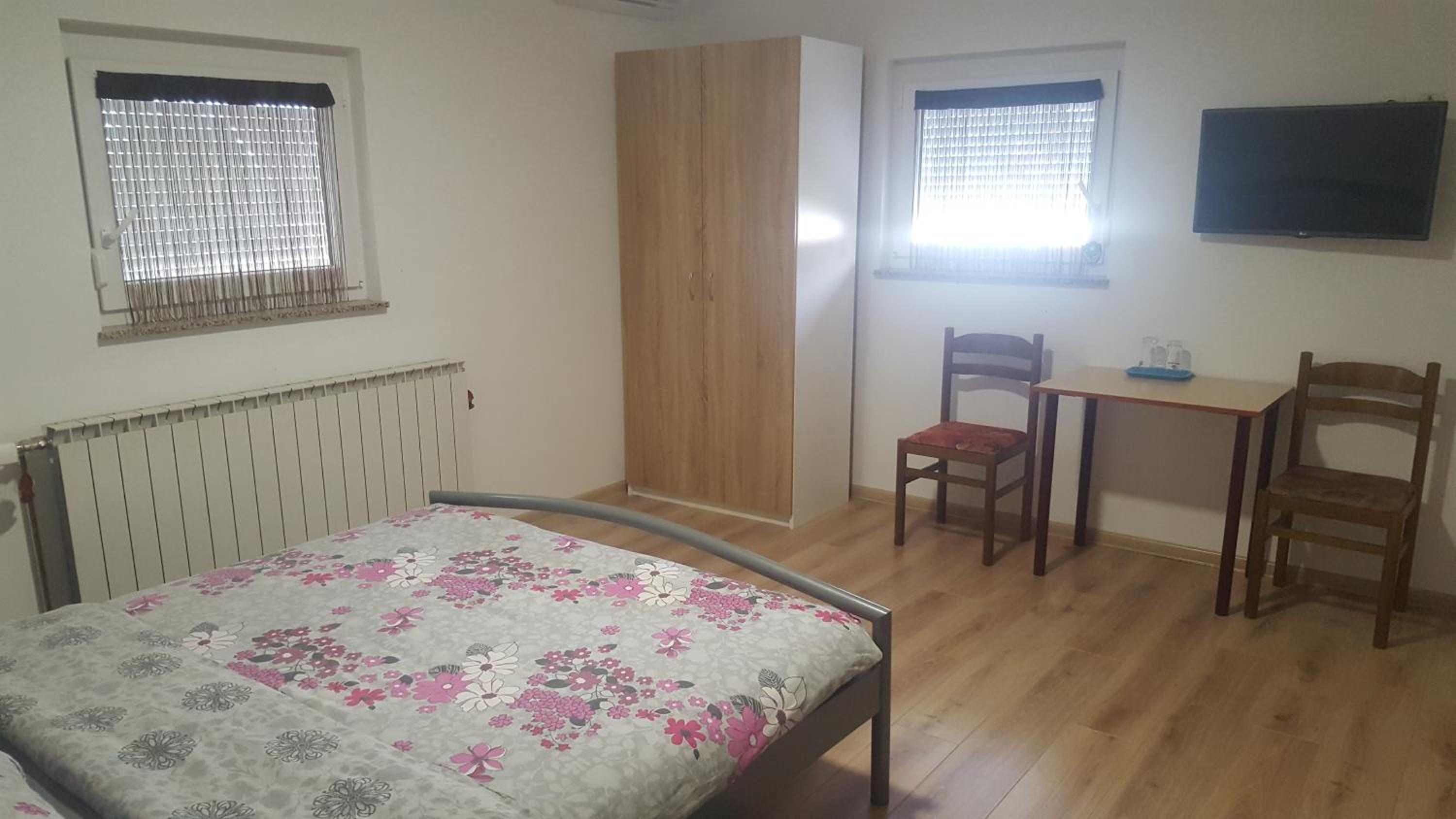 Double Room with Private Bathroom photo 3