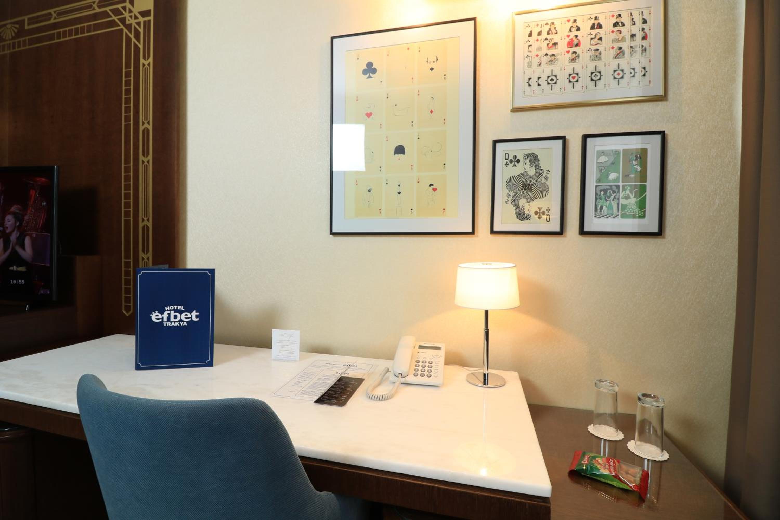 Double Room - Photo 9