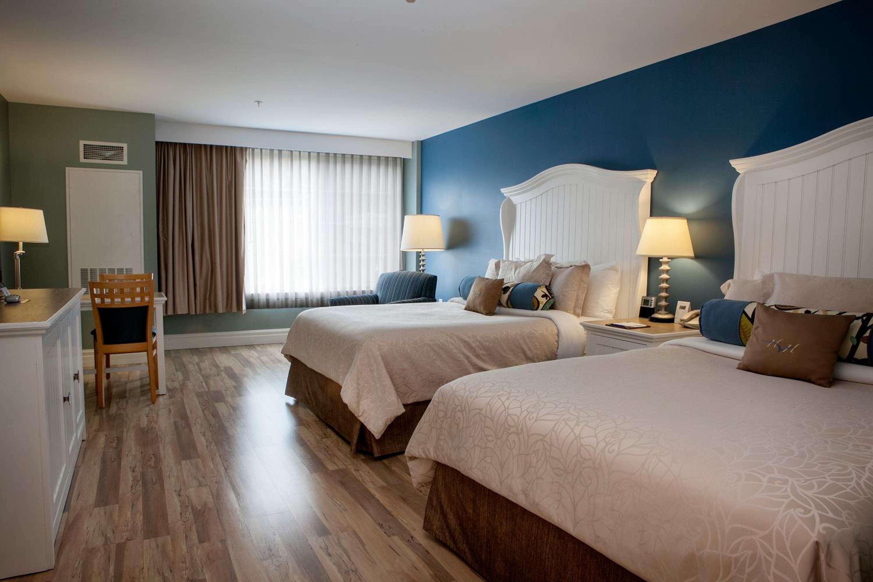 Queen Room with Two Queen Beds - Disability Access