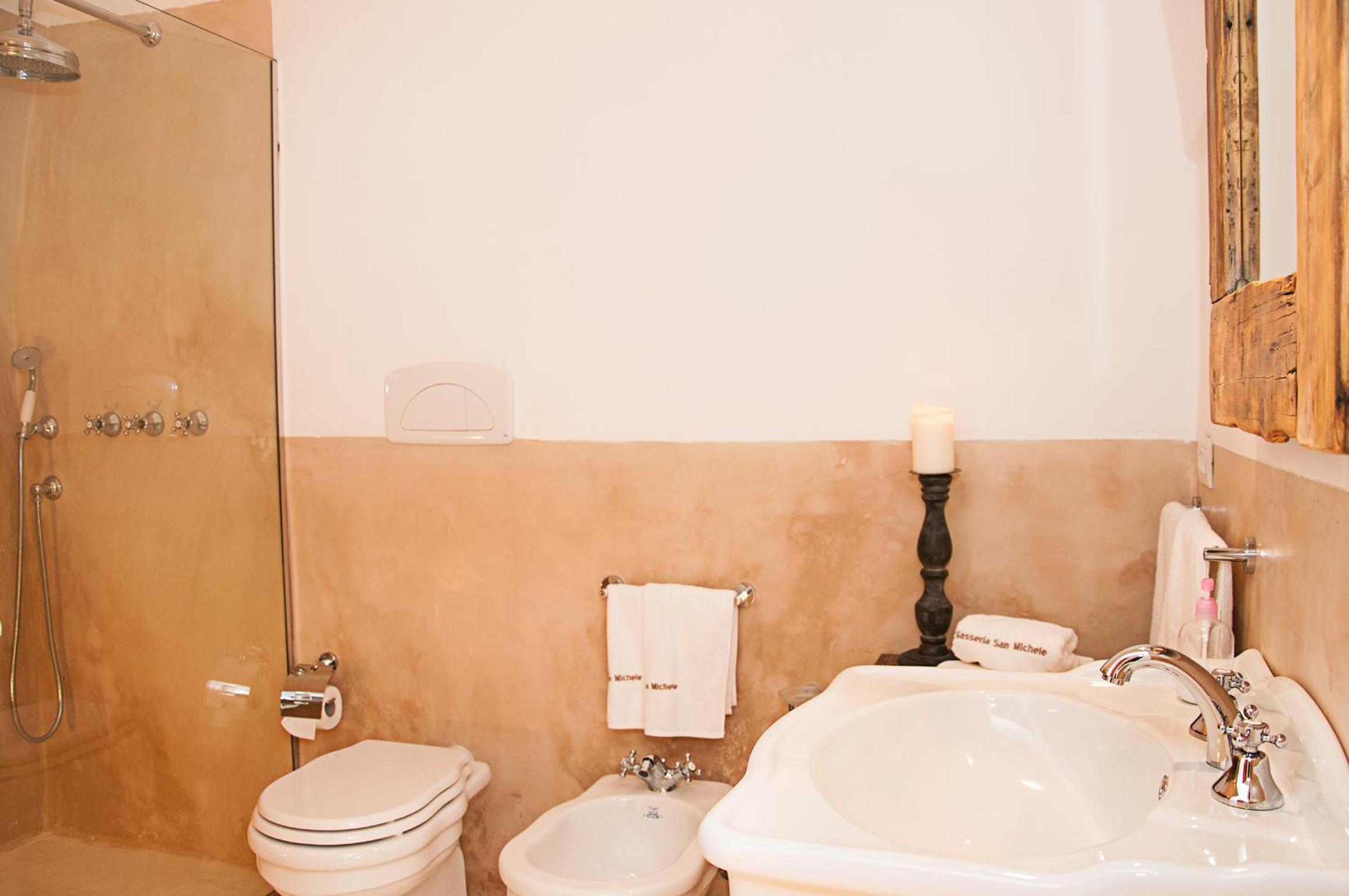 Deluxe Double Room with Garden View photo 2