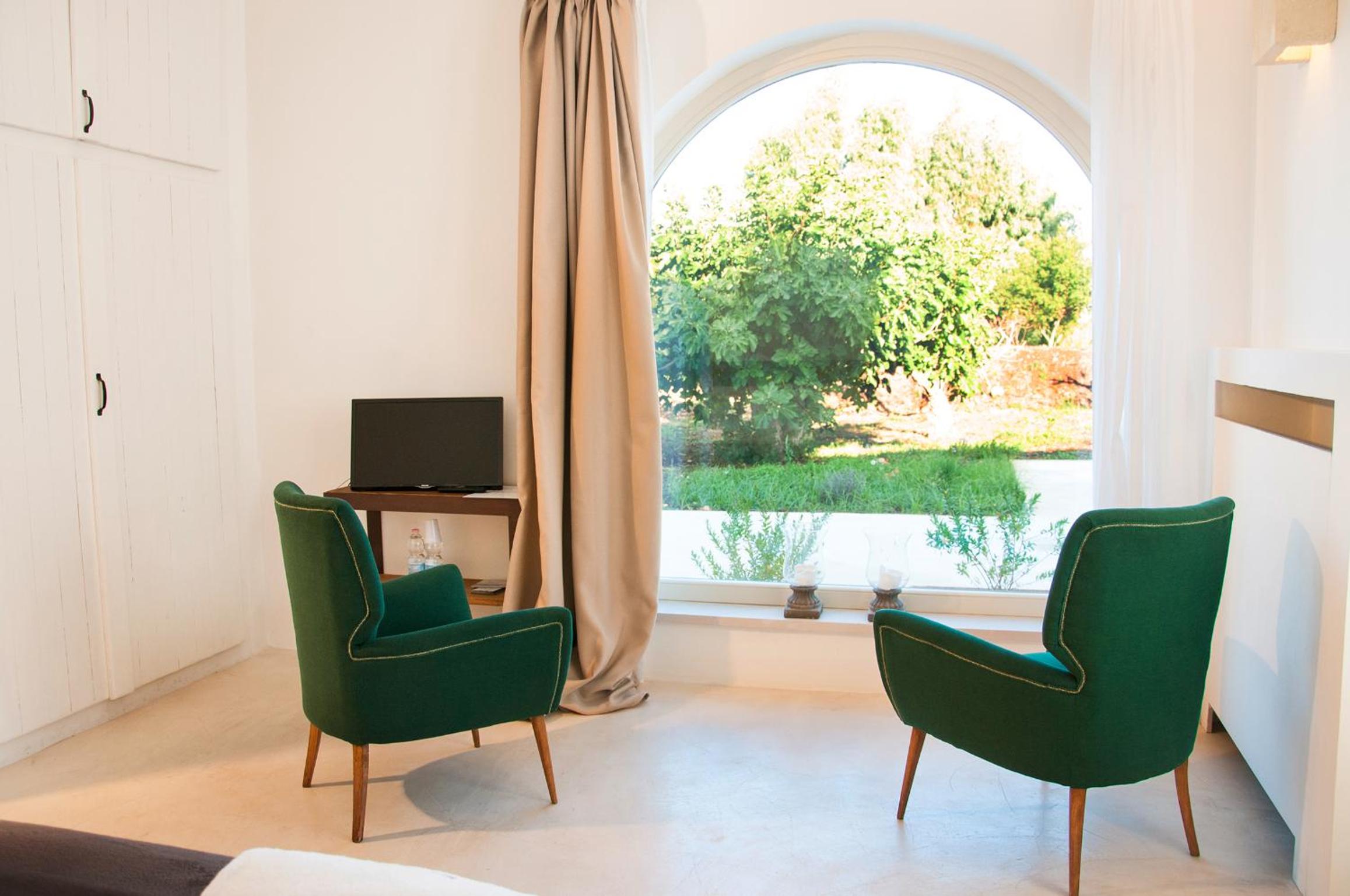 Deluxe Double Room with Garden View photo 1