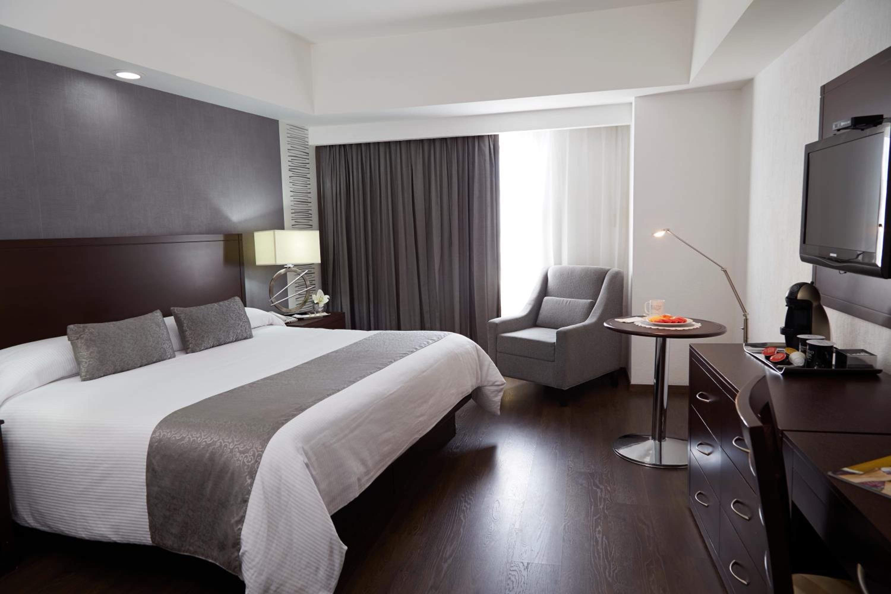 Executive King Room