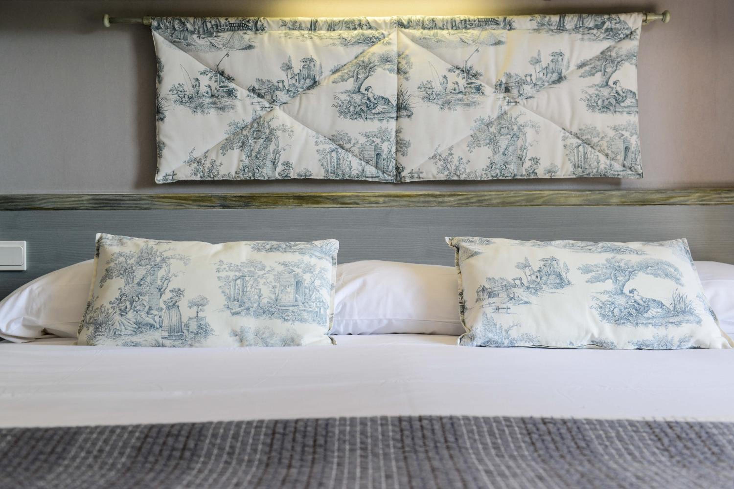 Double Room - Photo 3