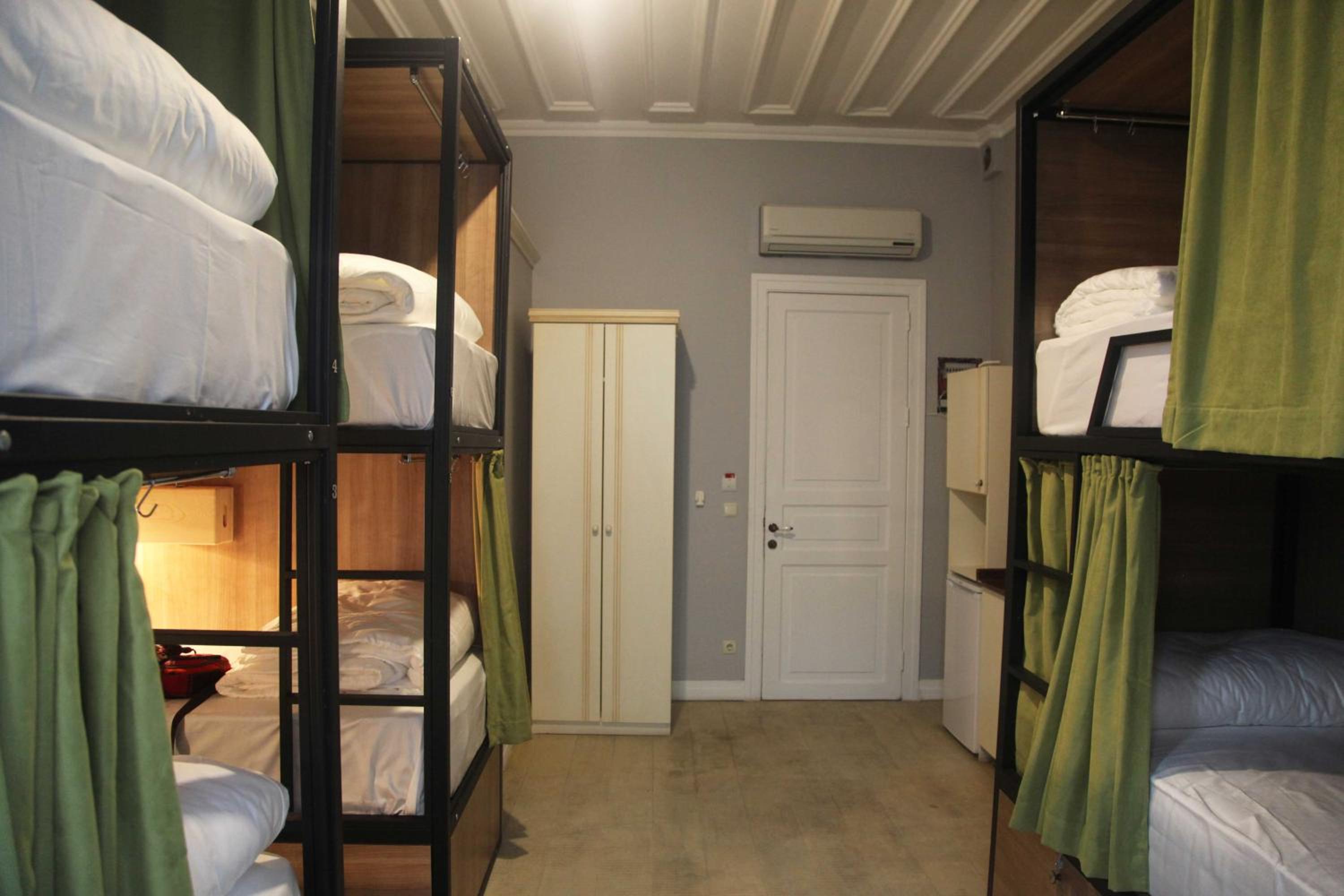 Bed In 6-Bed Mixed Dormitory Room photo 1