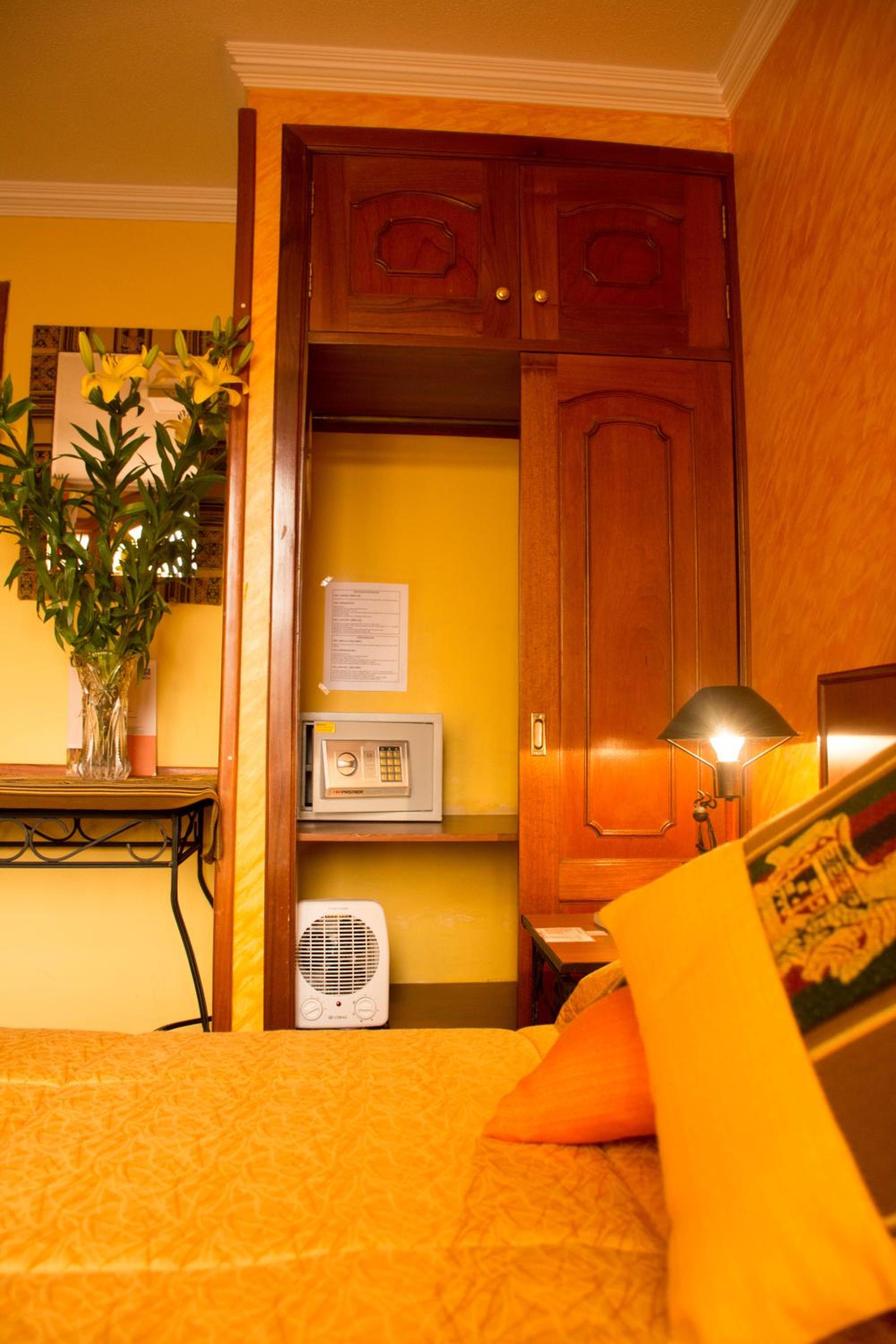 Quadruple Room photo 1