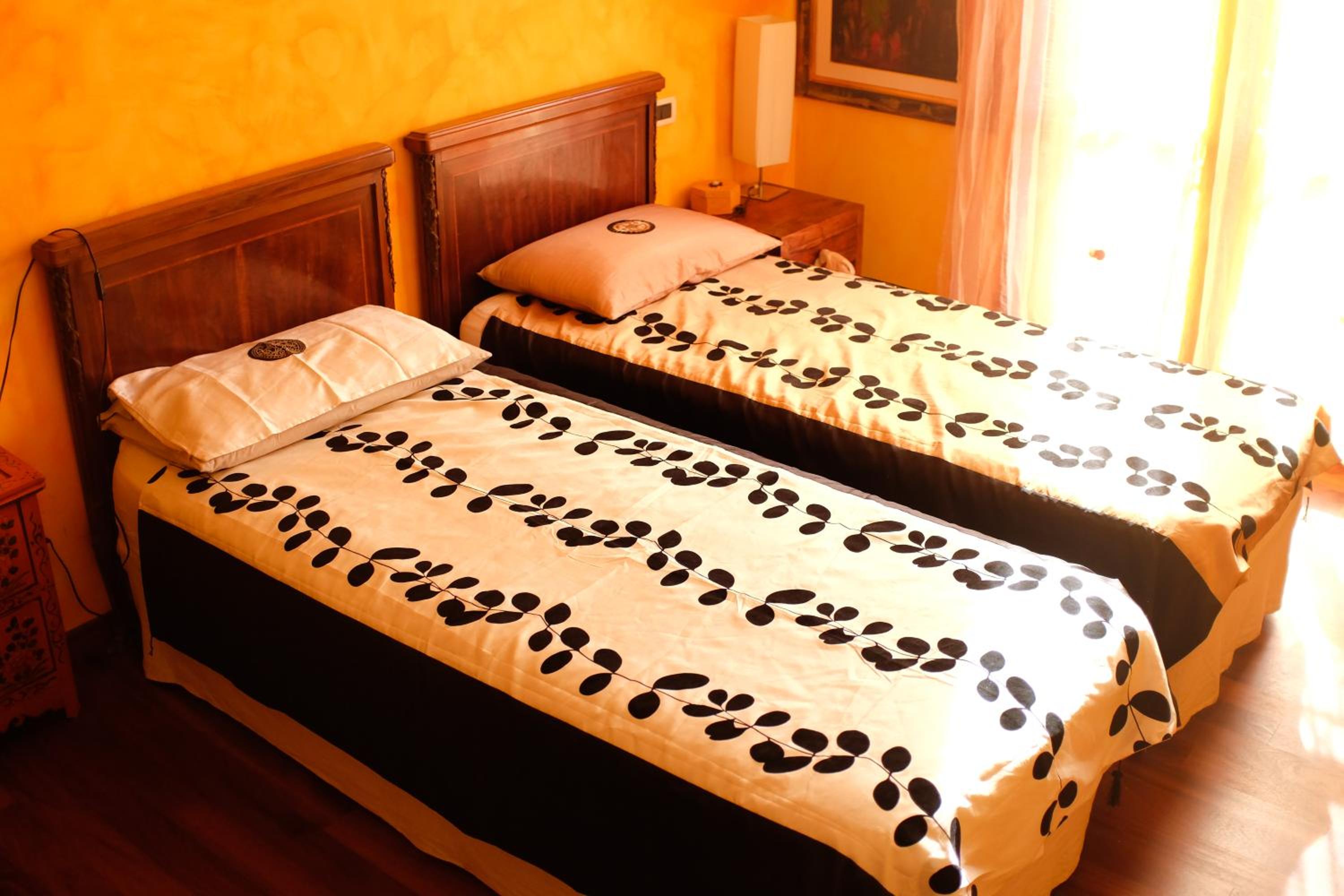 Double or Twin Room with Garden View - Photo 14