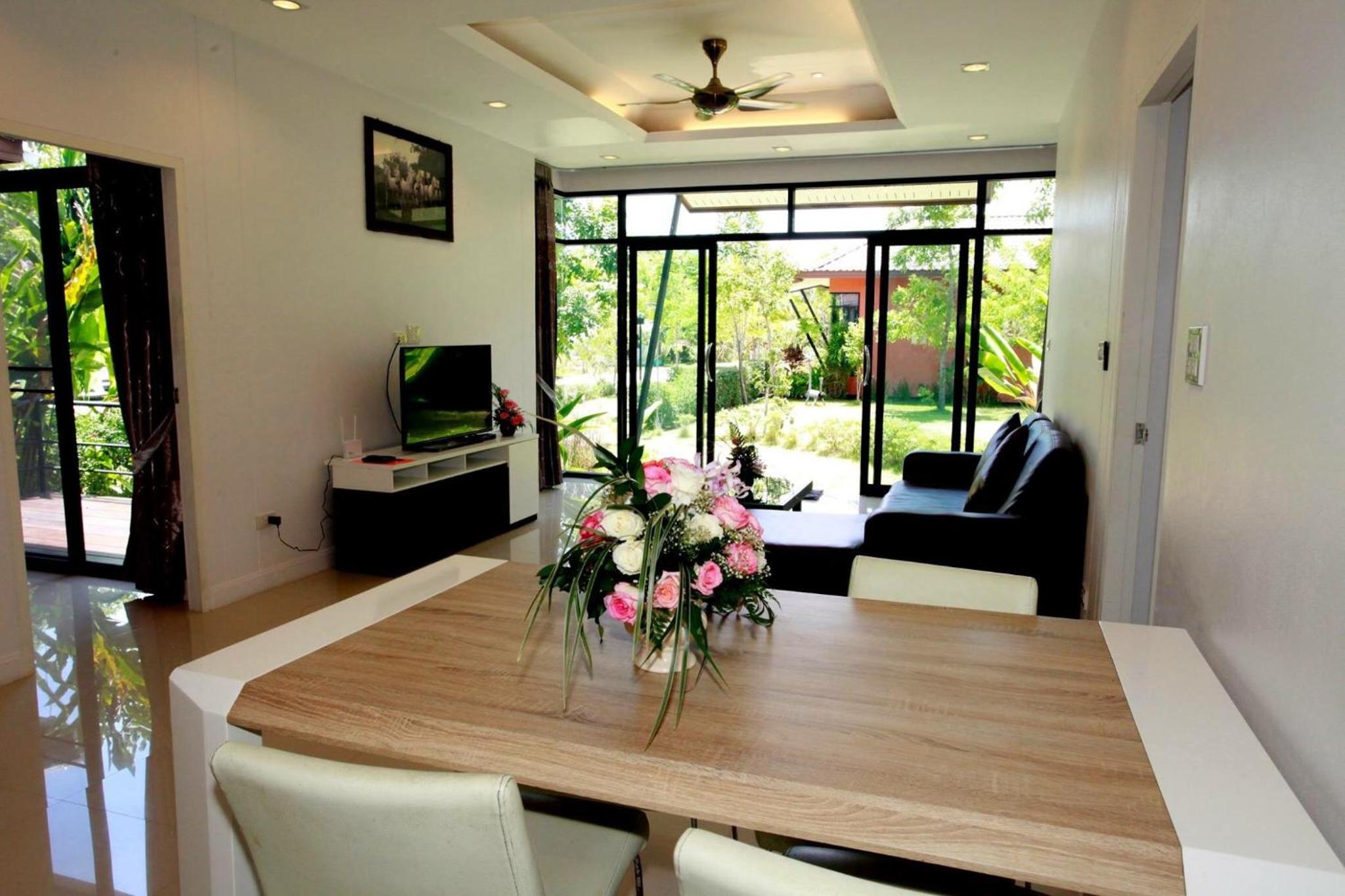 Two-Bedroom Villa - Photo 18