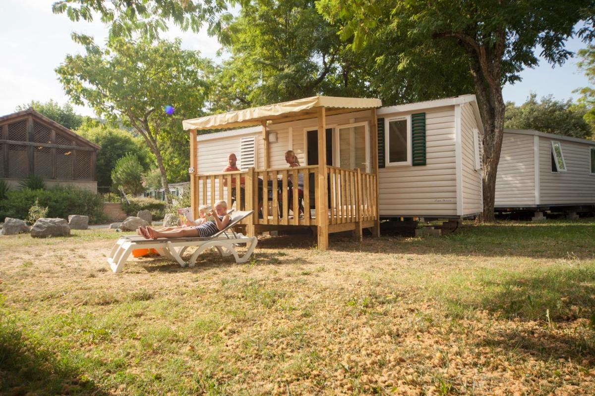 Standard Mobile Home (2 bedrooms) photo 1