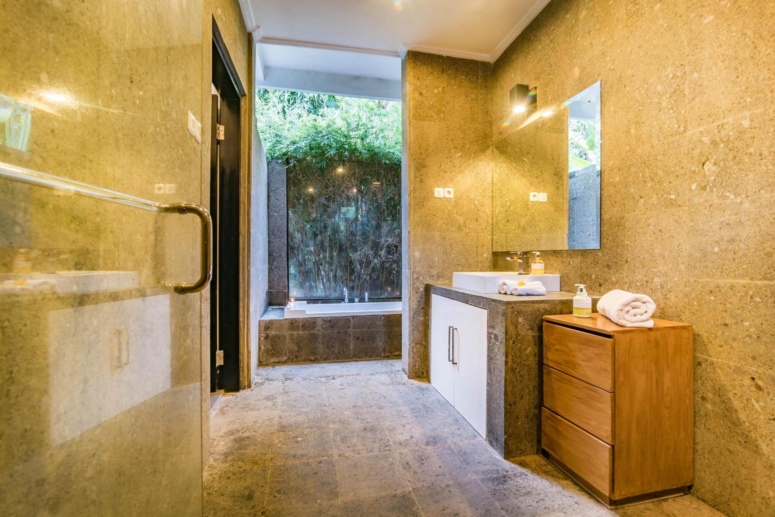 Deluxe Villa - Photo 21