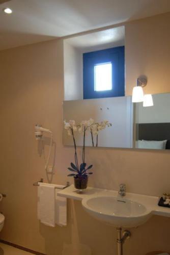 Quadruple Room - Photo 10