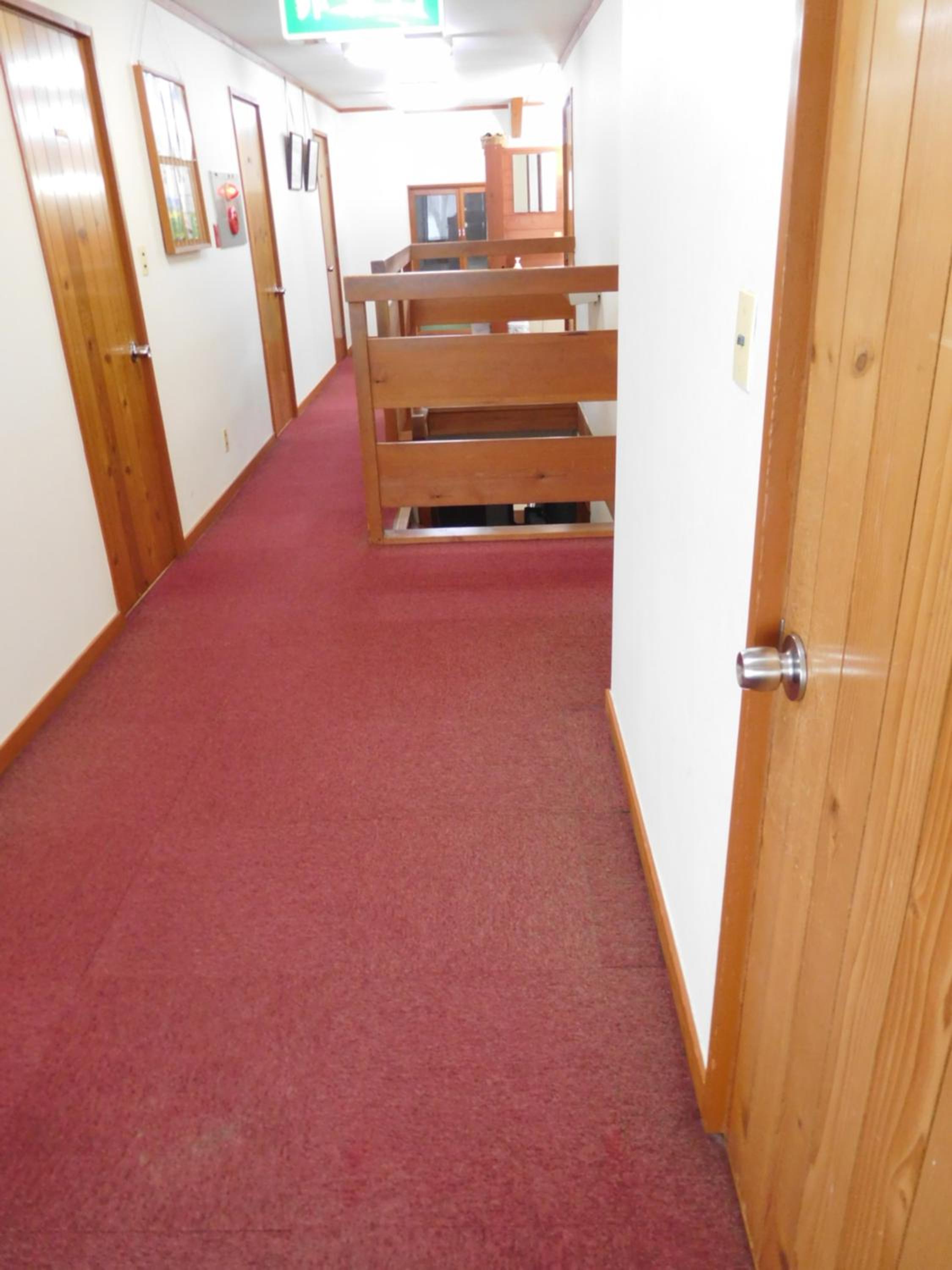 Twin Room with Extra Bed and Shared Bathroom photo 1