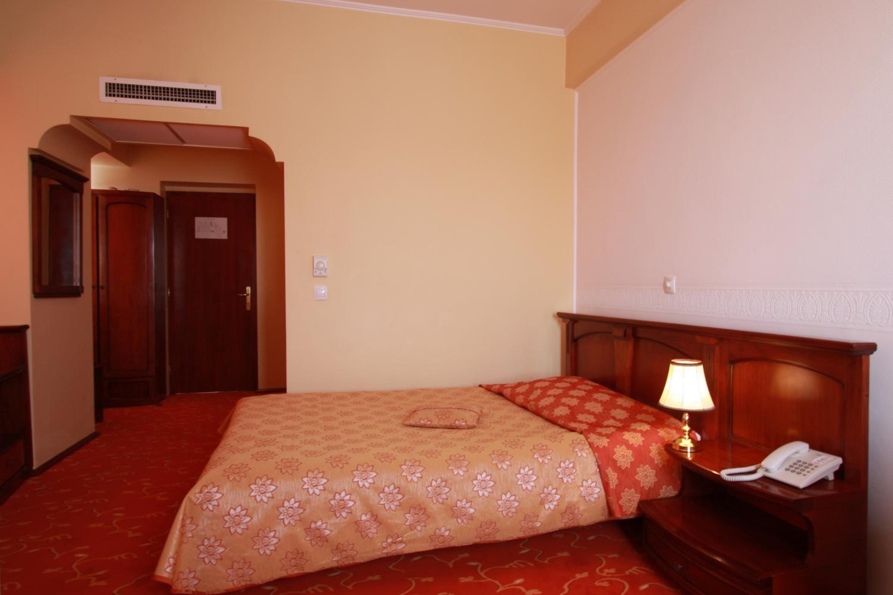 Single Room photo 3
