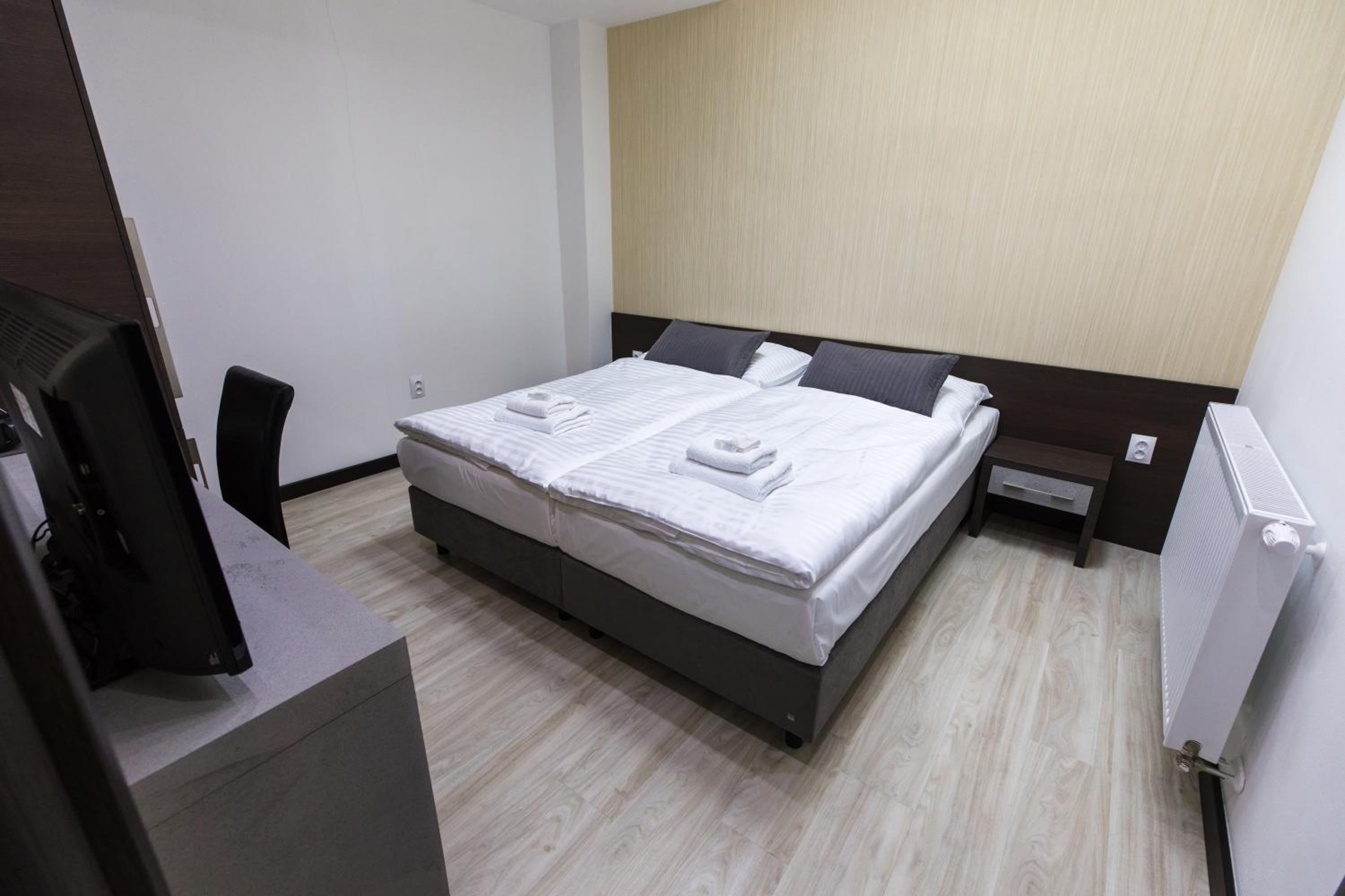 Budget Double or Twin Room photo 2