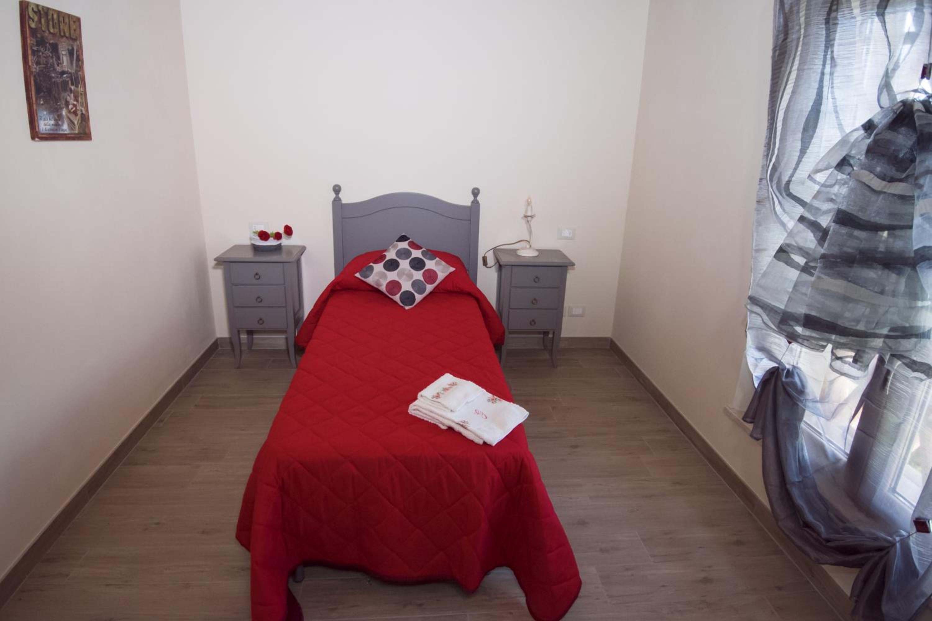Apartment - Split Level photo 2