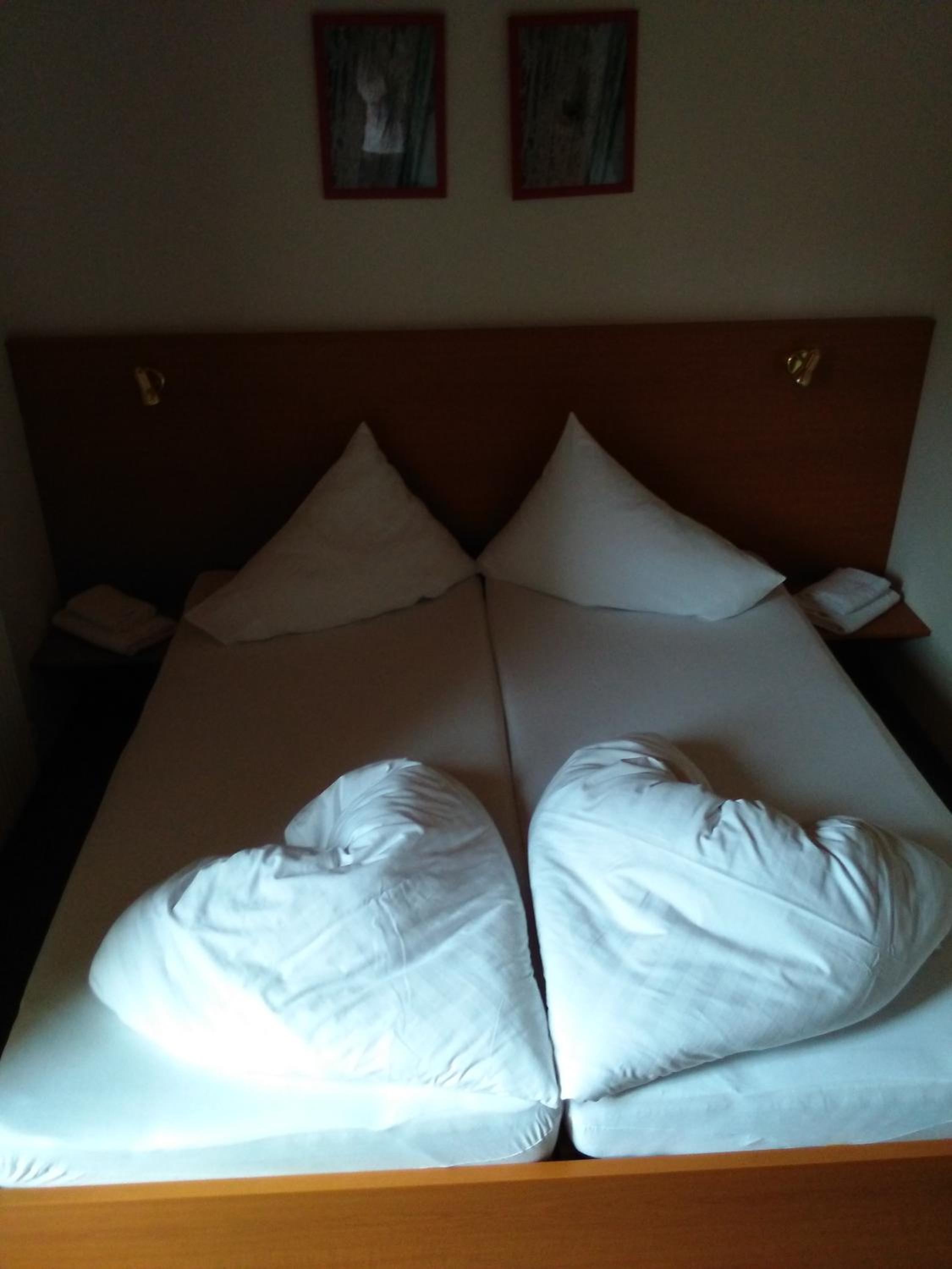 Double Room - Photo 2