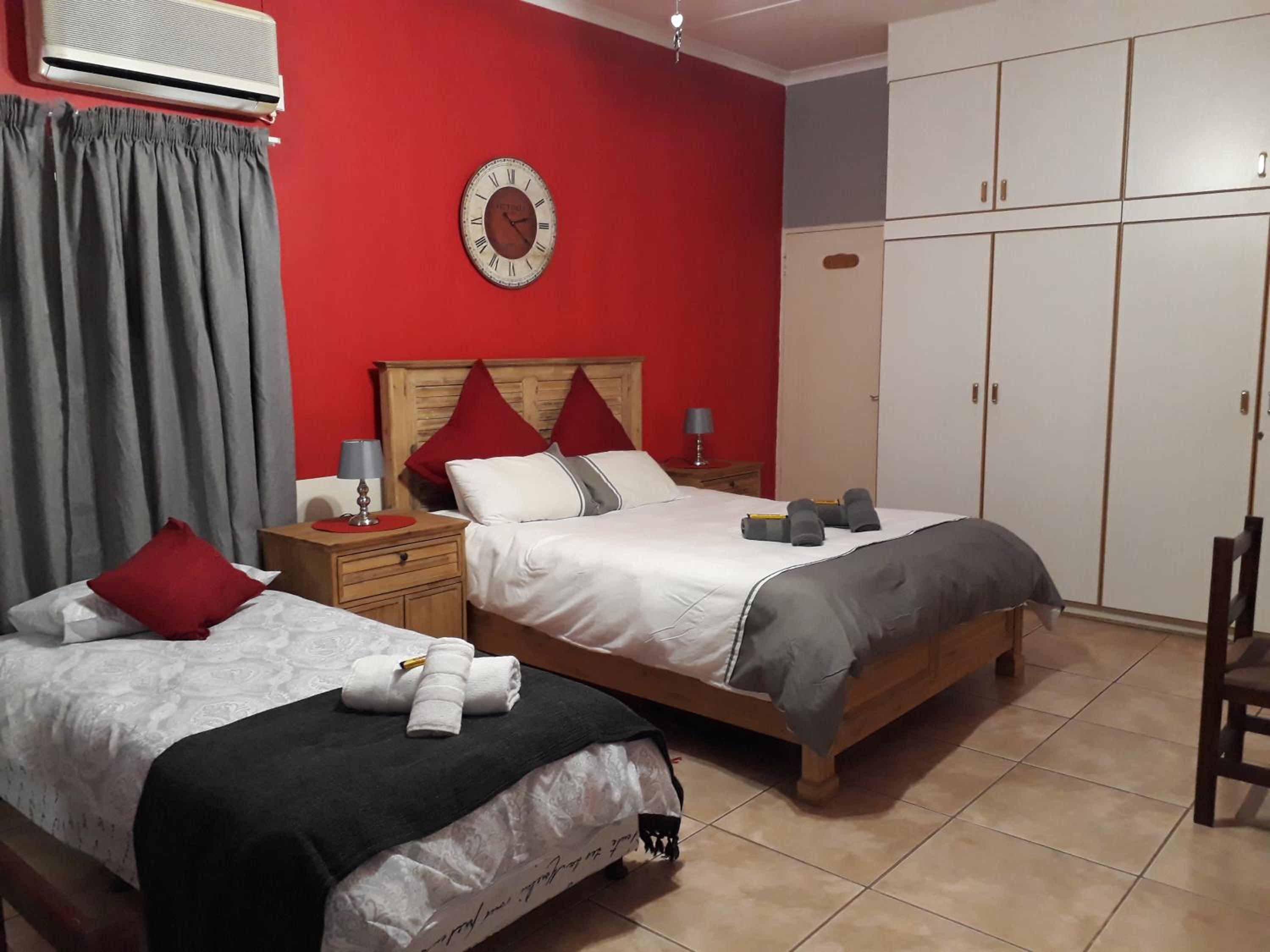 Basic Triple Room