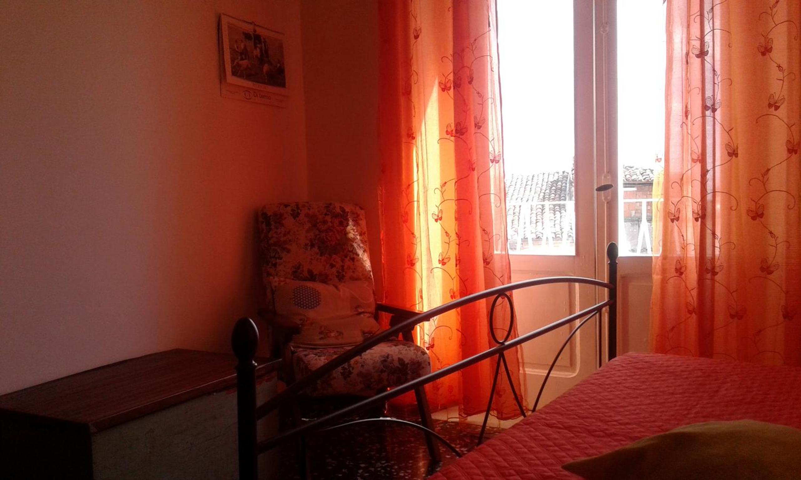 Double Room with Shared Bathroom photo 2