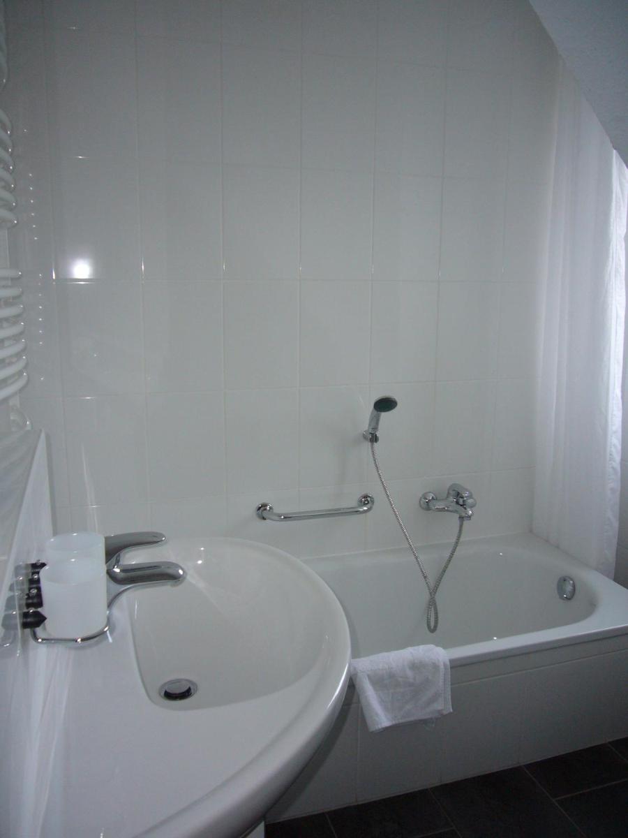 Two-Bedroom Apartment photo 3