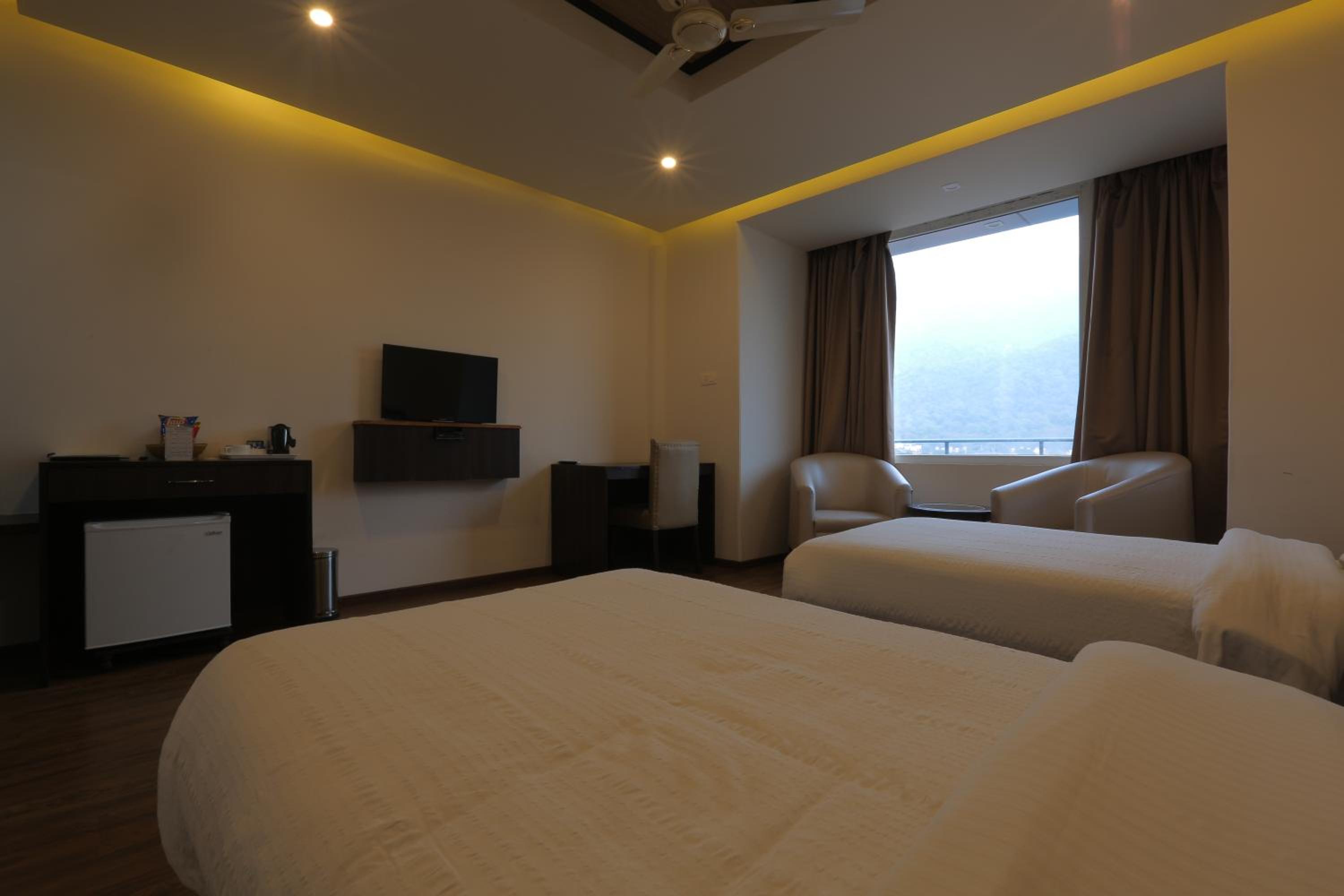 King Room with Garden View photo 3