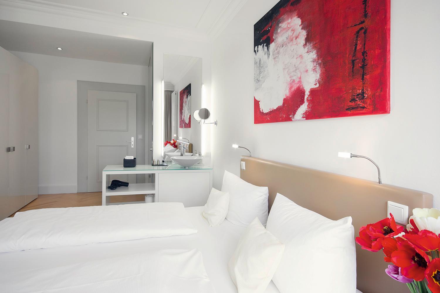 Standard Double Room - Photo 2