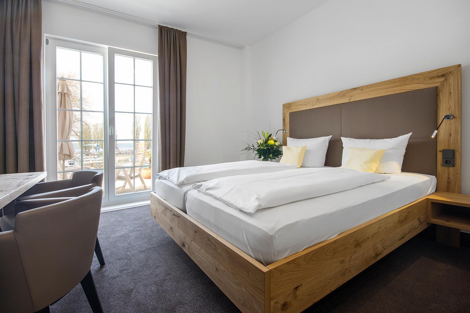 Deluxe Double Room with Balcony - Photo 1
