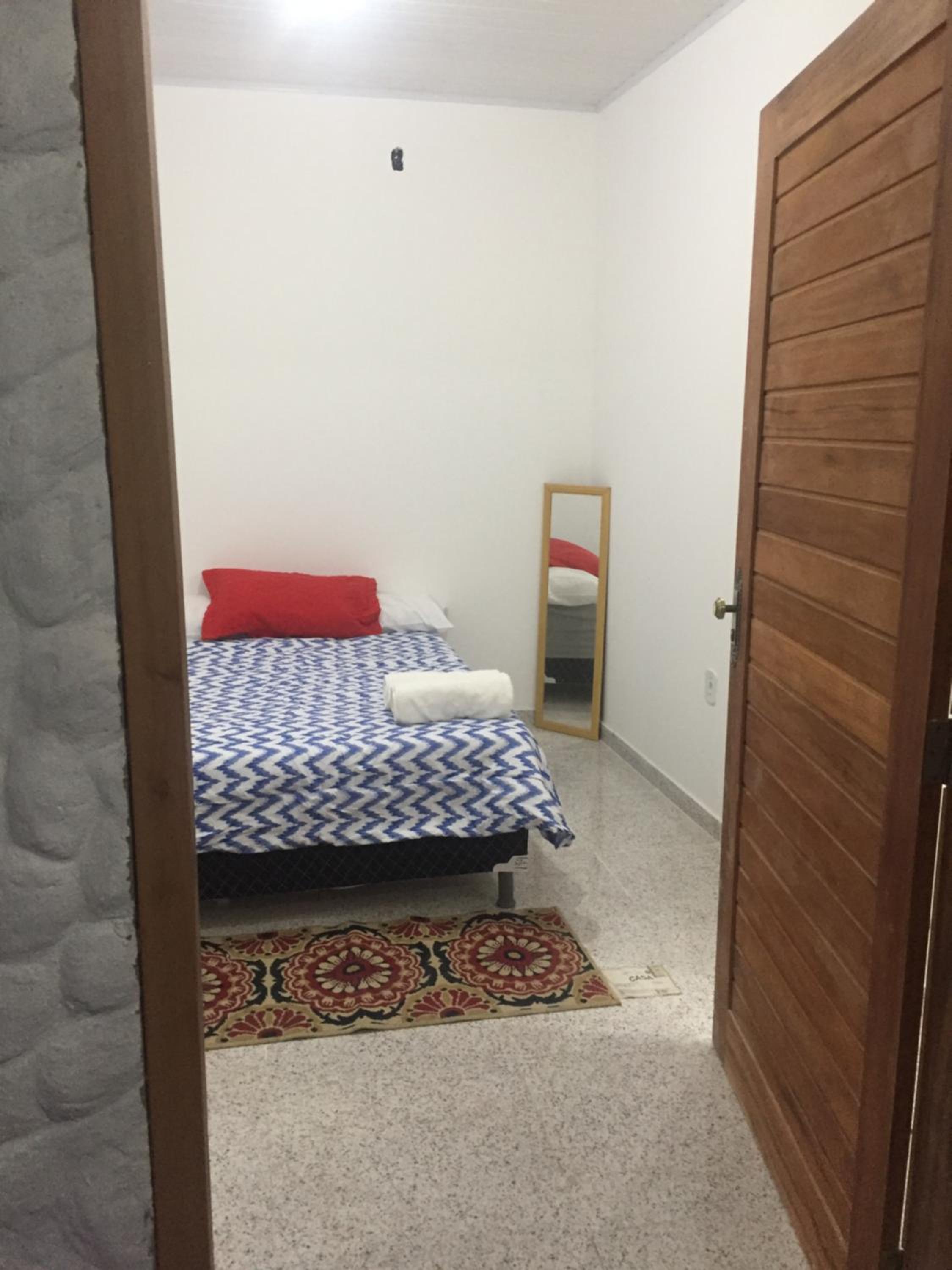 Quadruple Room with Private Bathroom - Photo 17