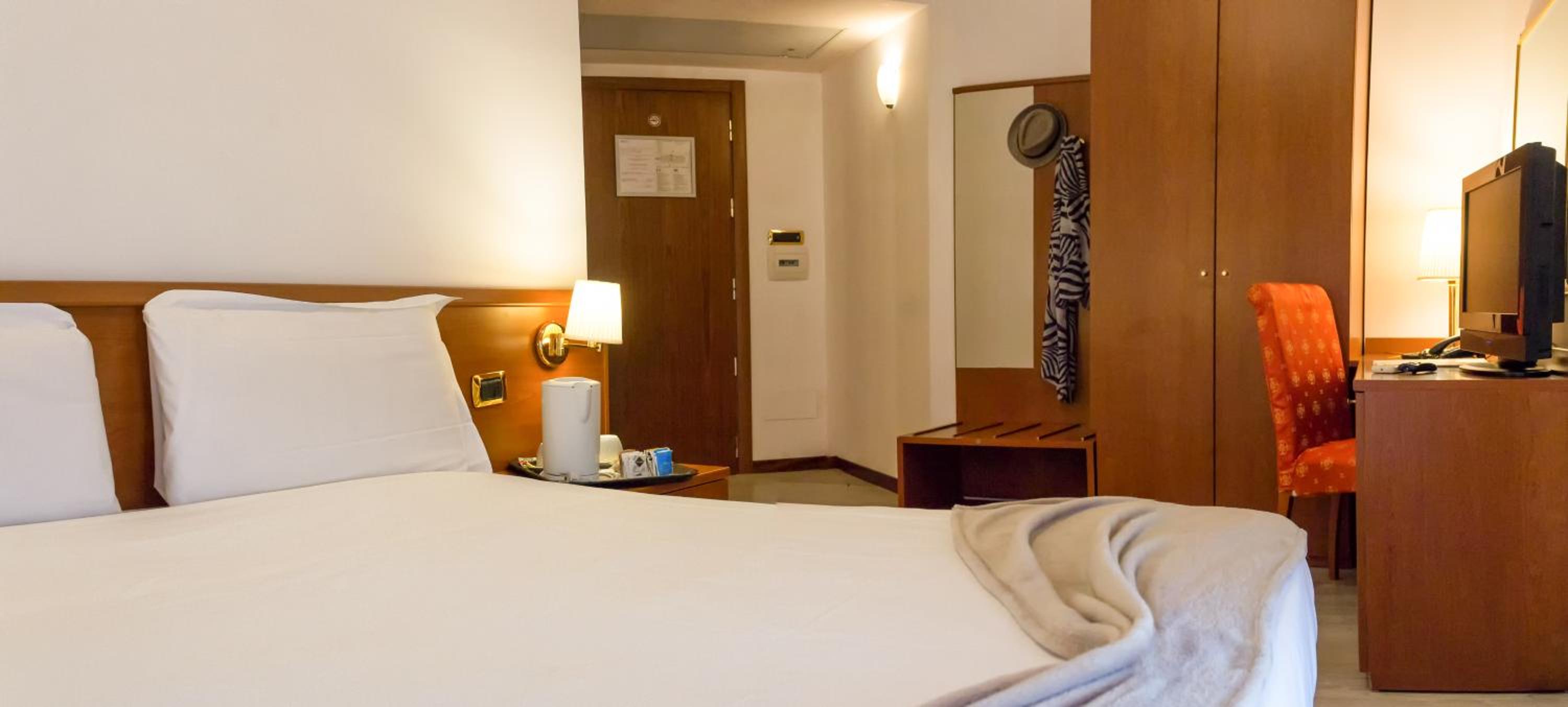 Double Room With Gym Access