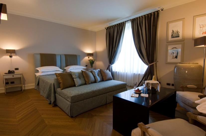 Junior Suite (2 Adults) photo 1