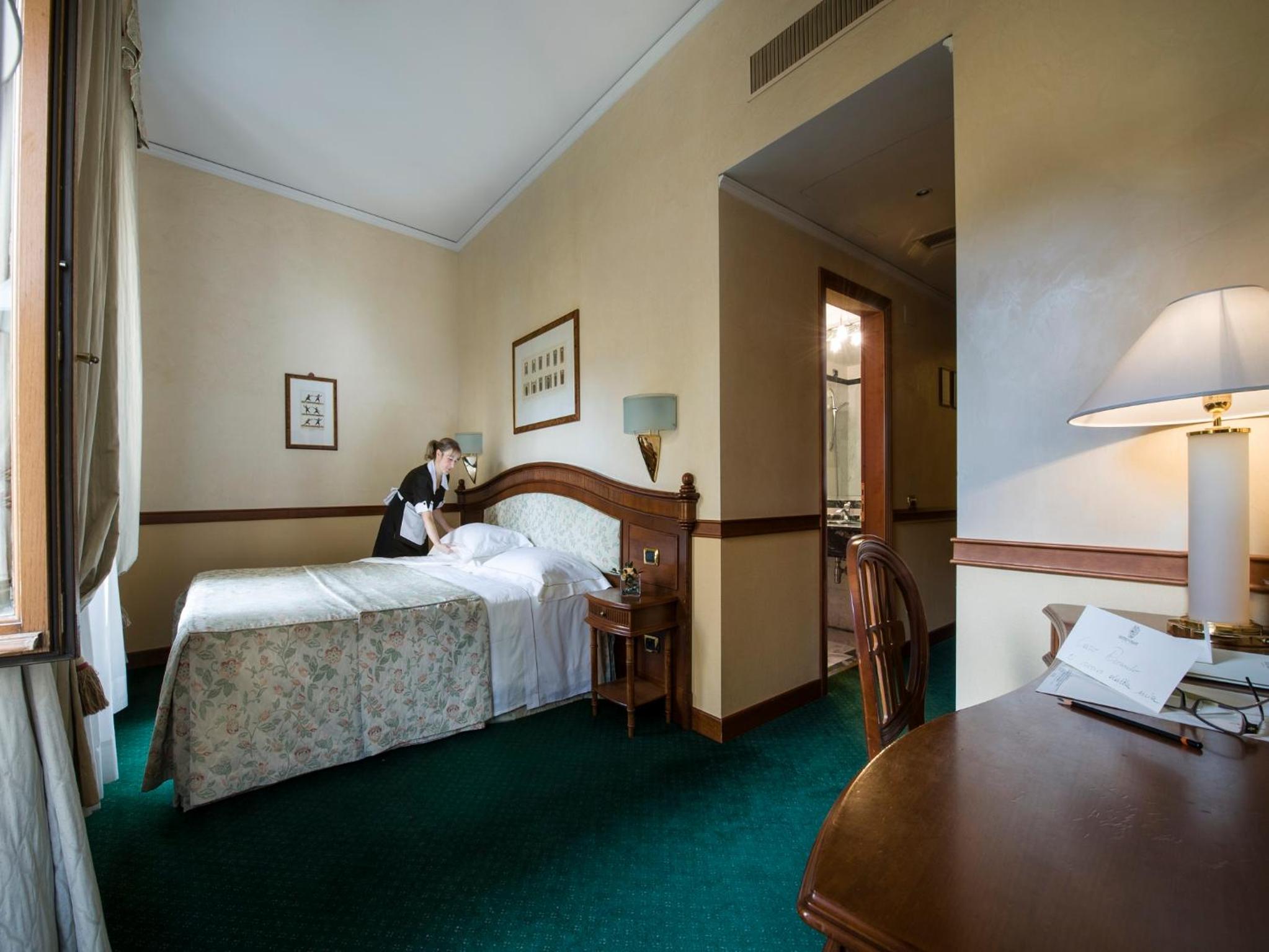 Classic Double or Twin Room - Photo 2