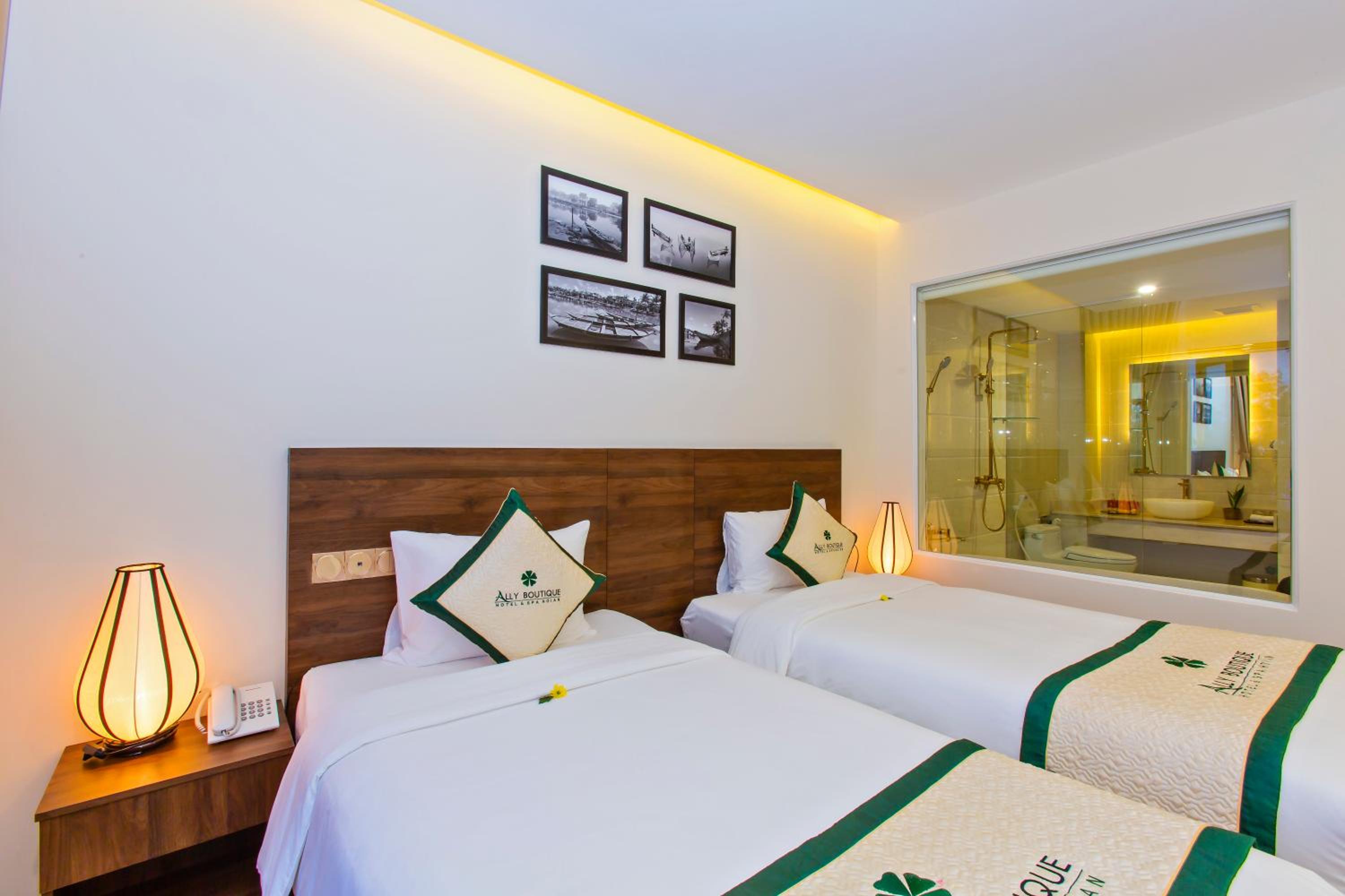 Deluxe Twin Room with Sea View - Photo 3