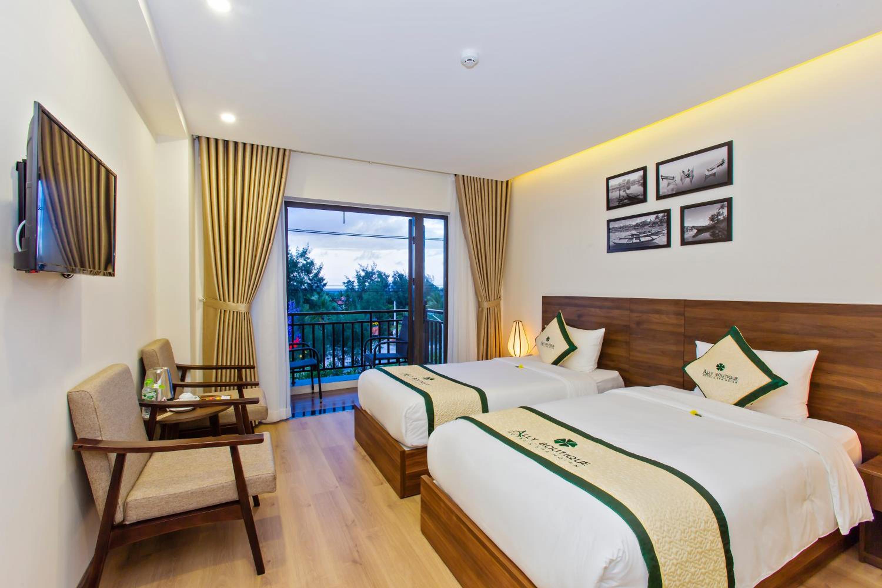Deluxe Twin Room with Sea View - Photo 1