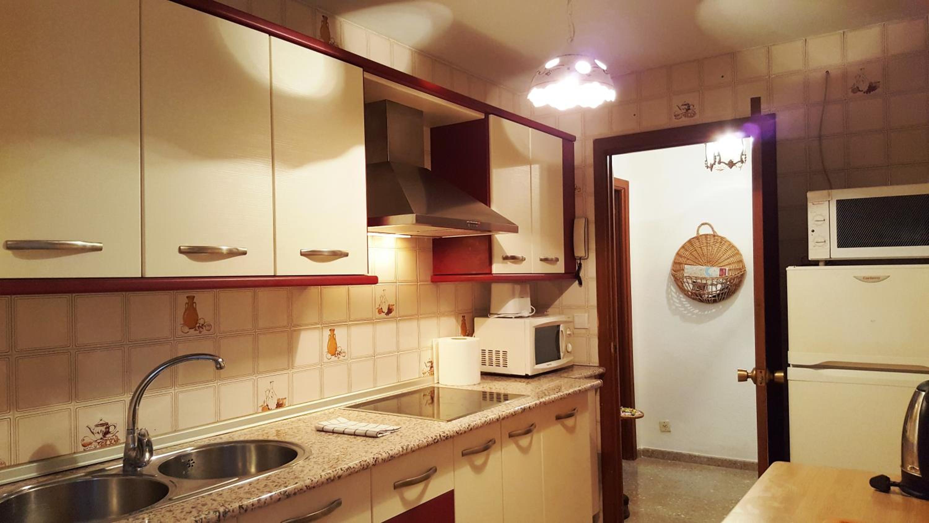 Three-Bedroom Apartment - Photo 3