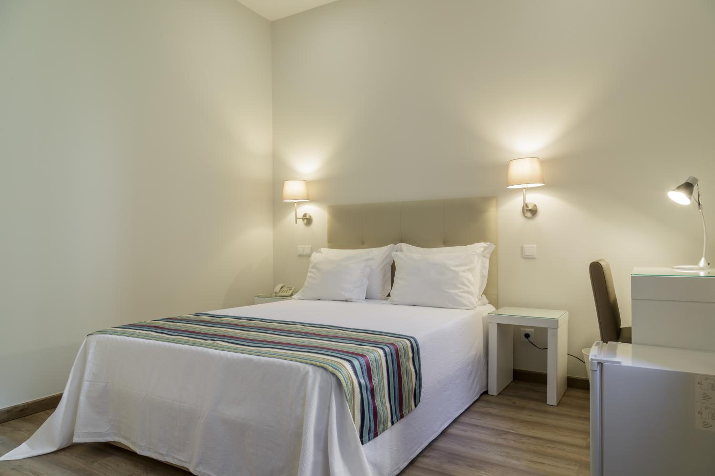 Double Room - Photo 4