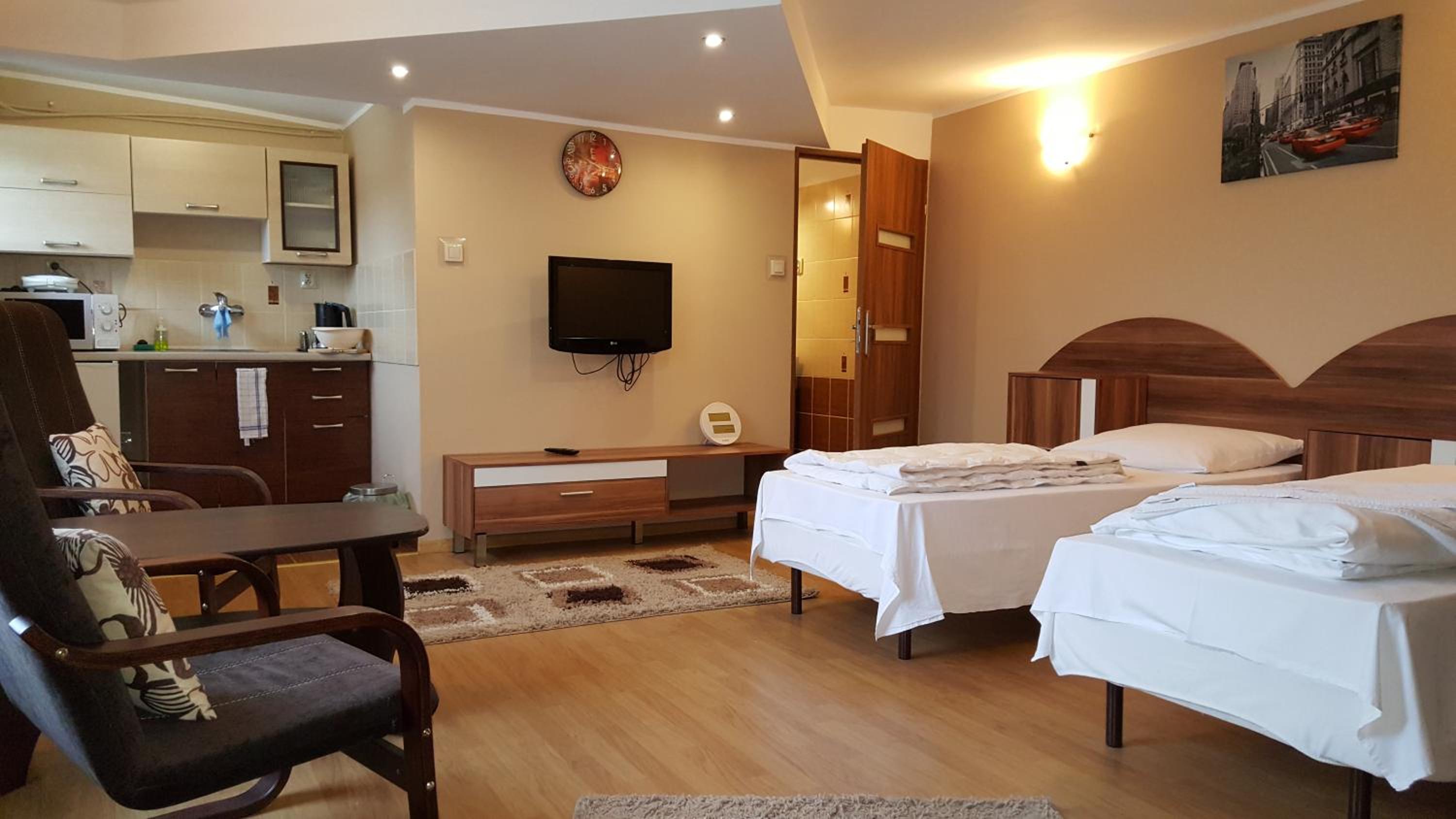 Standard Double or Twin Room with Garden View - Photo 4