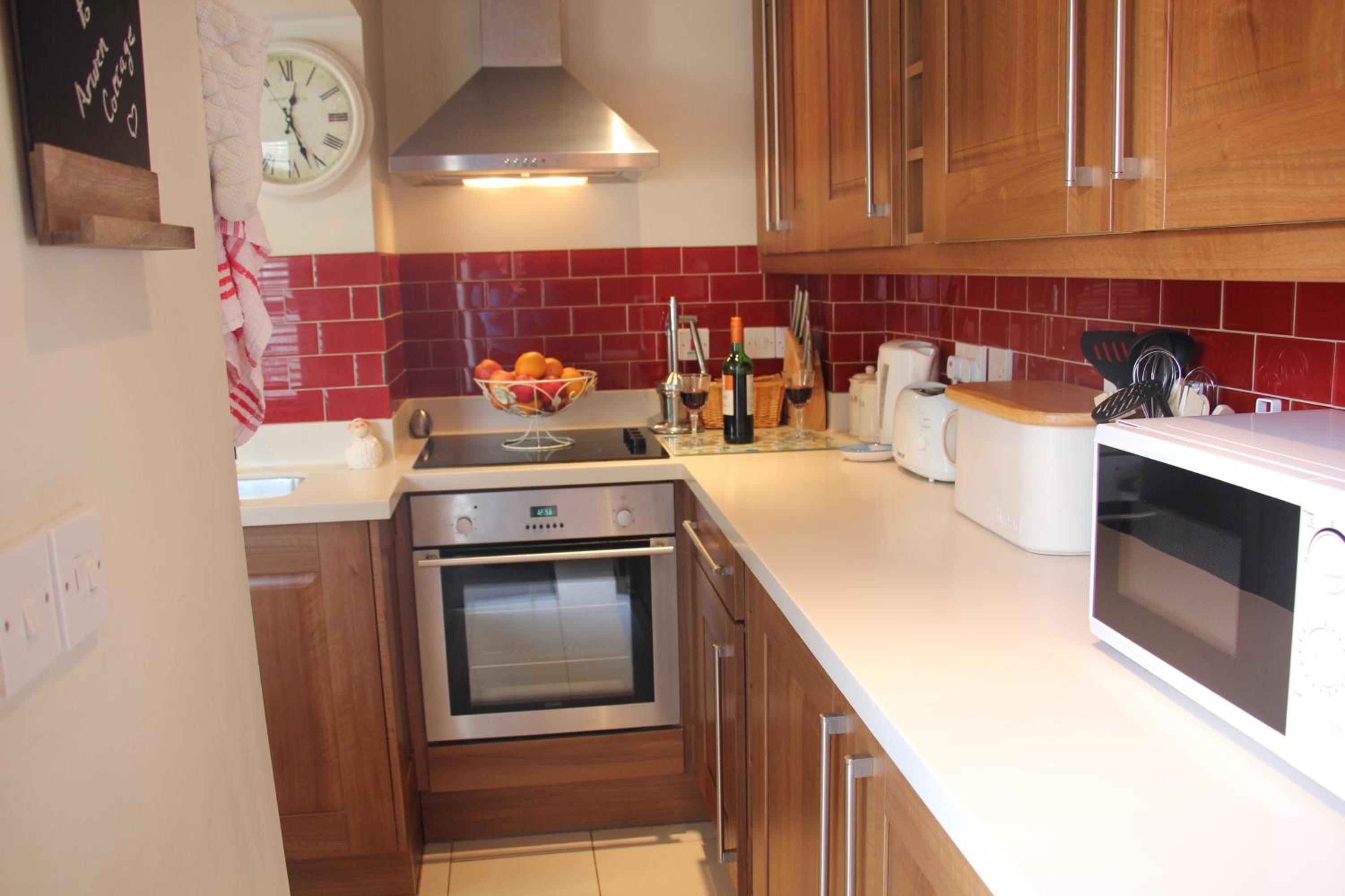 Two-Bedroom House - Photo 9