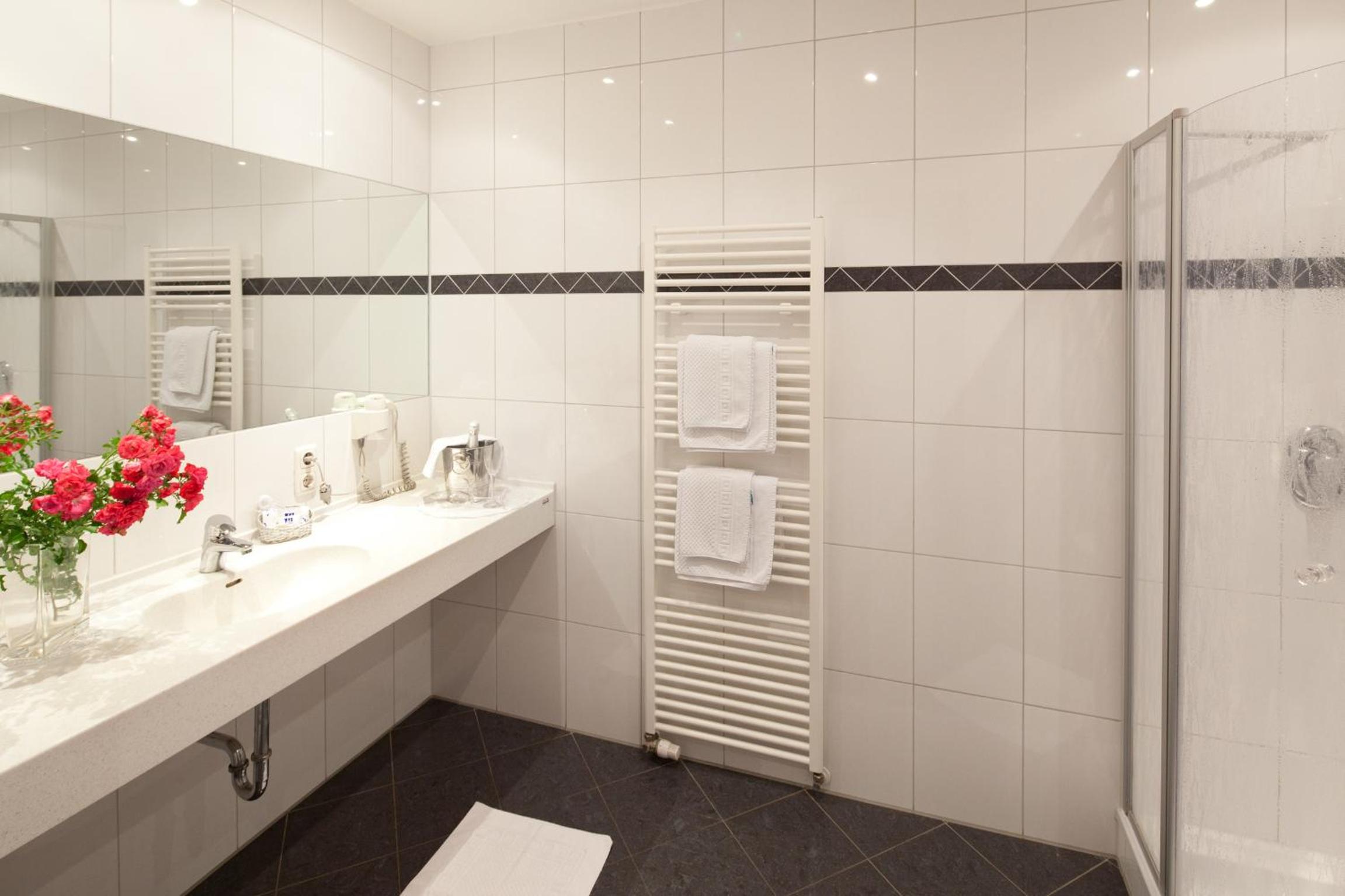 Double Room - Photo 10