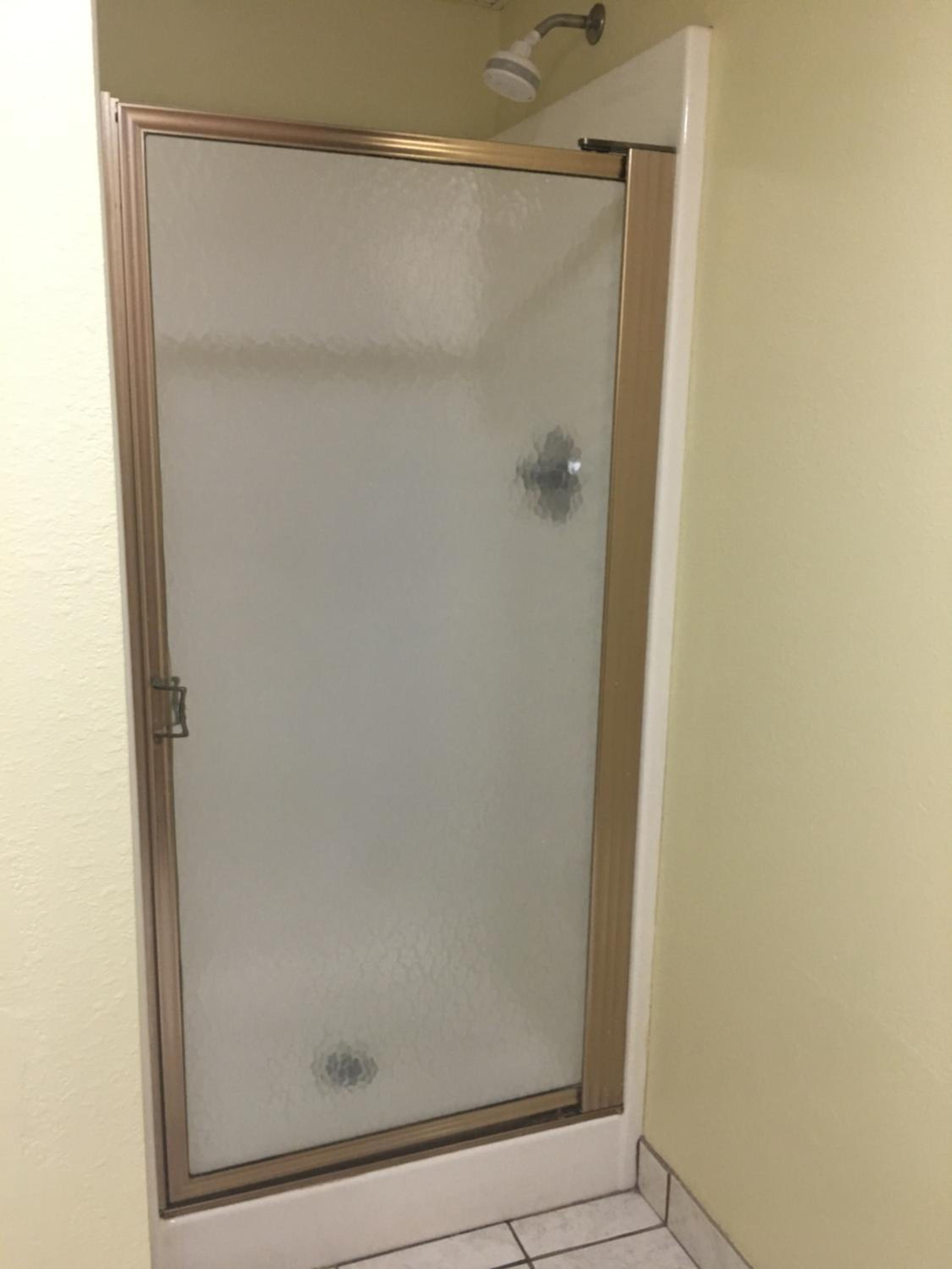 King Room with Jetted Tub - Non-Smoking - Photo 6