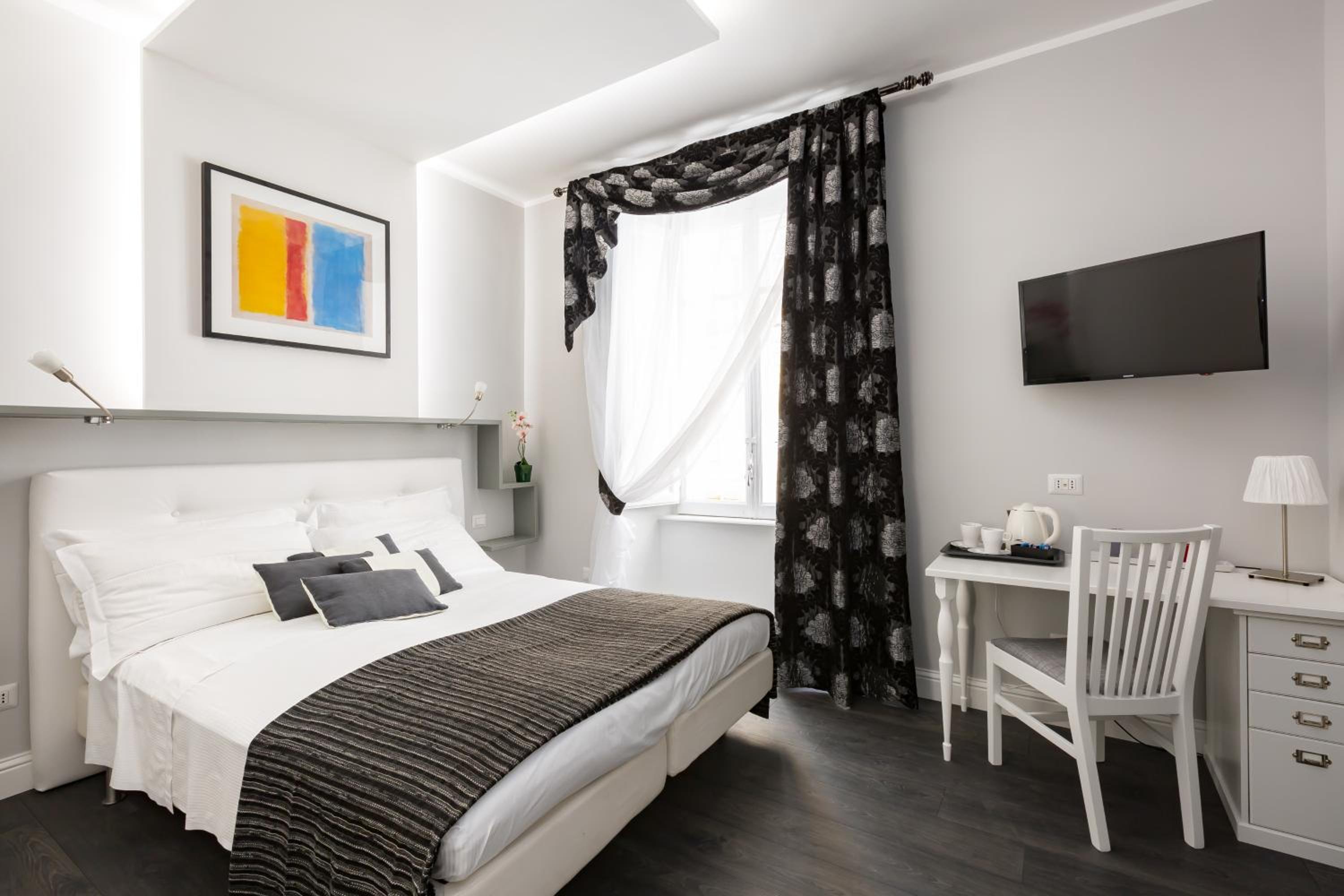 Double or Twin Room photo 2