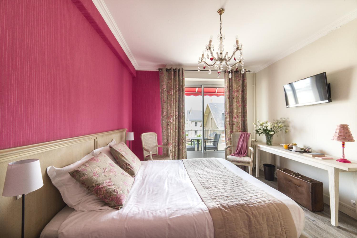 Comfort Double Room with Side Terrace - Photo 10