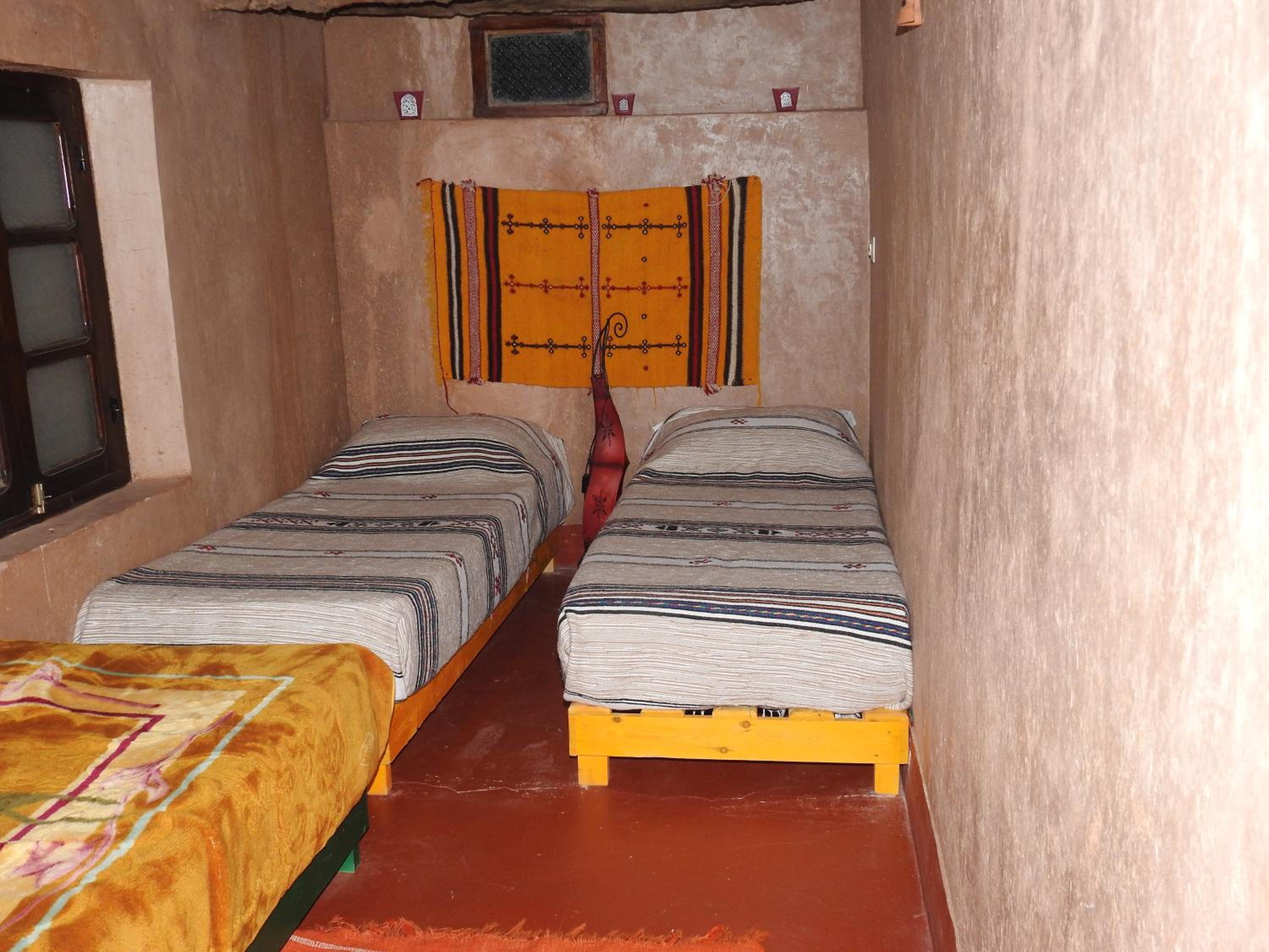 Triple Room with Shared Bathroom photo 1