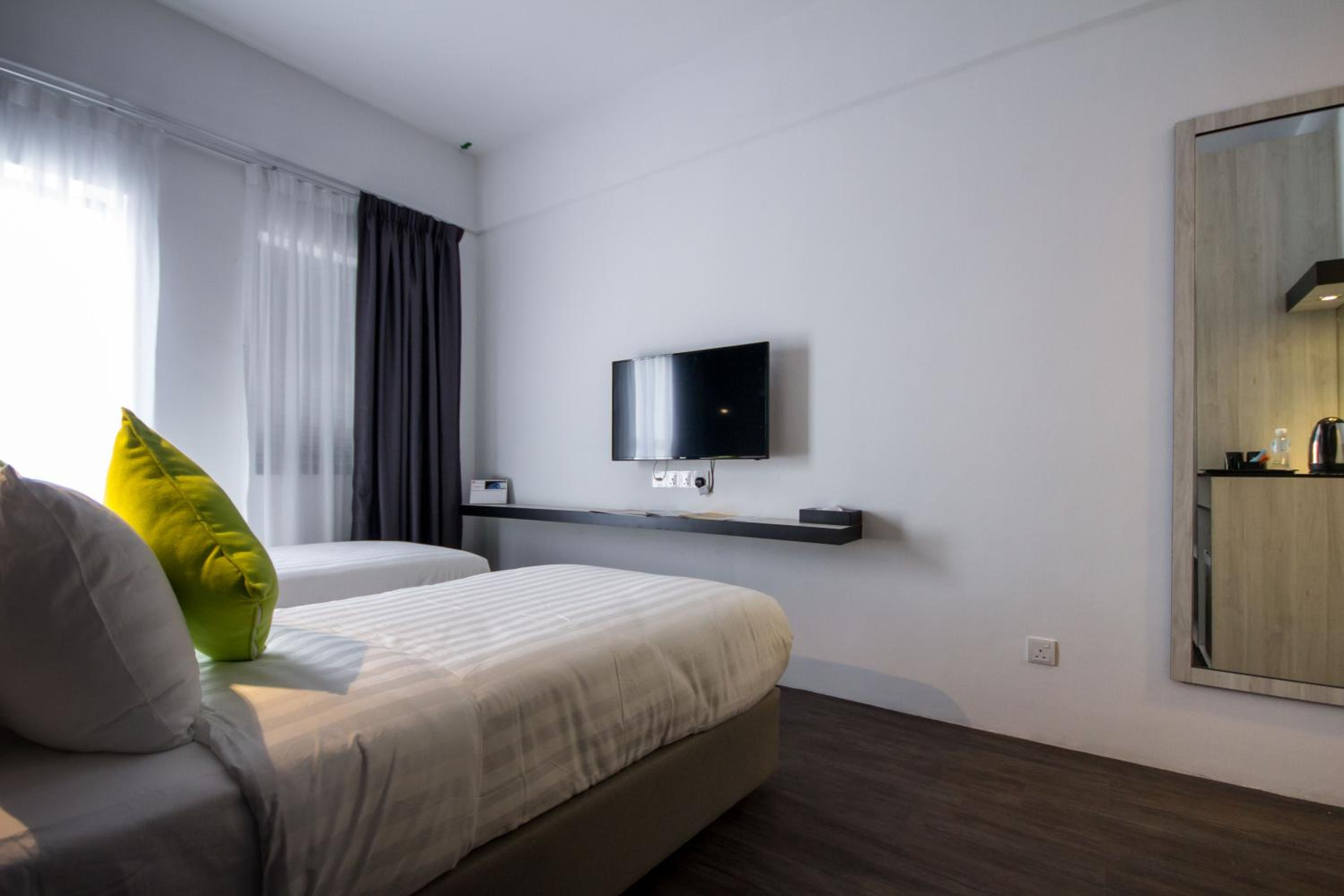 Superior Twin Room - Photo 3