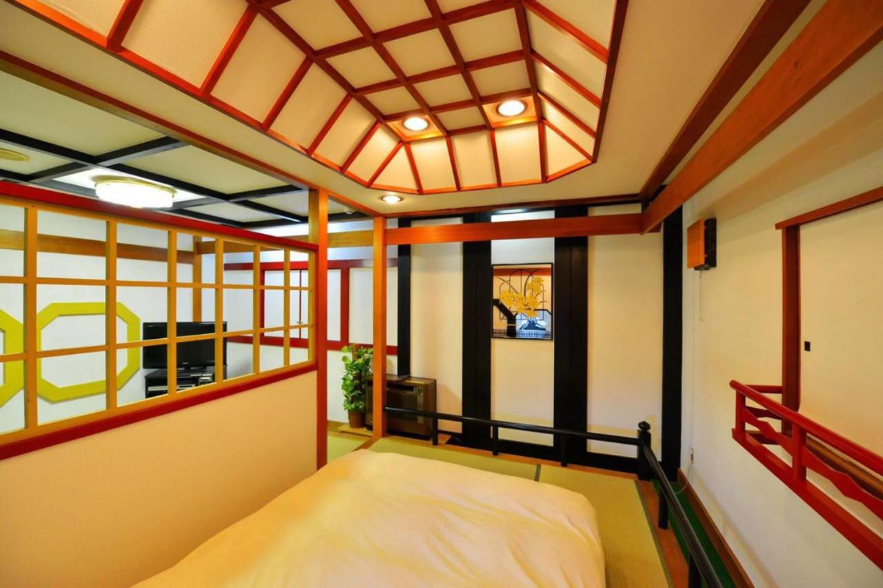 Twin Room - Photo 1