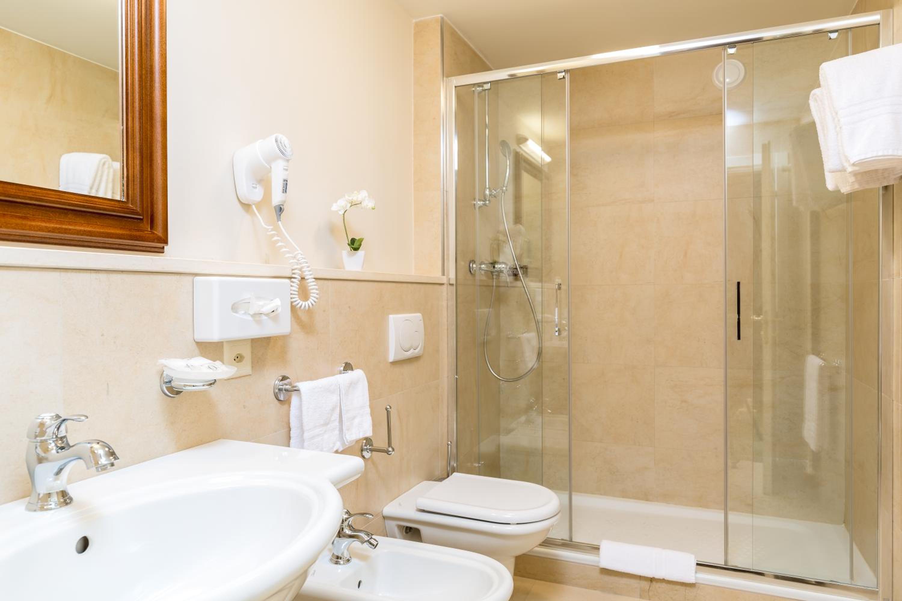Superior Double Room - Photo 6