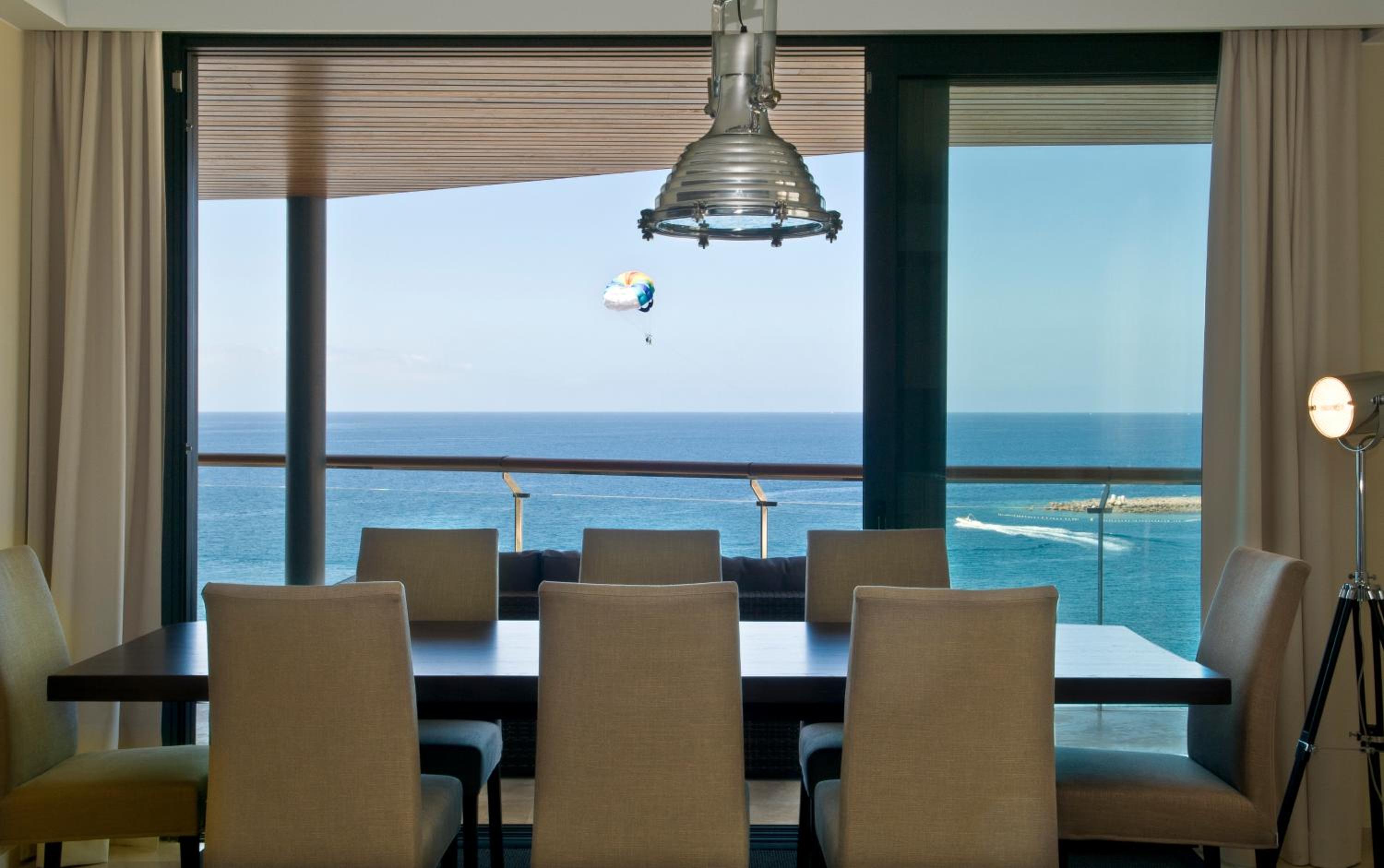 Premium Suite- 3 Bedroom & Sea View thumbnail 6