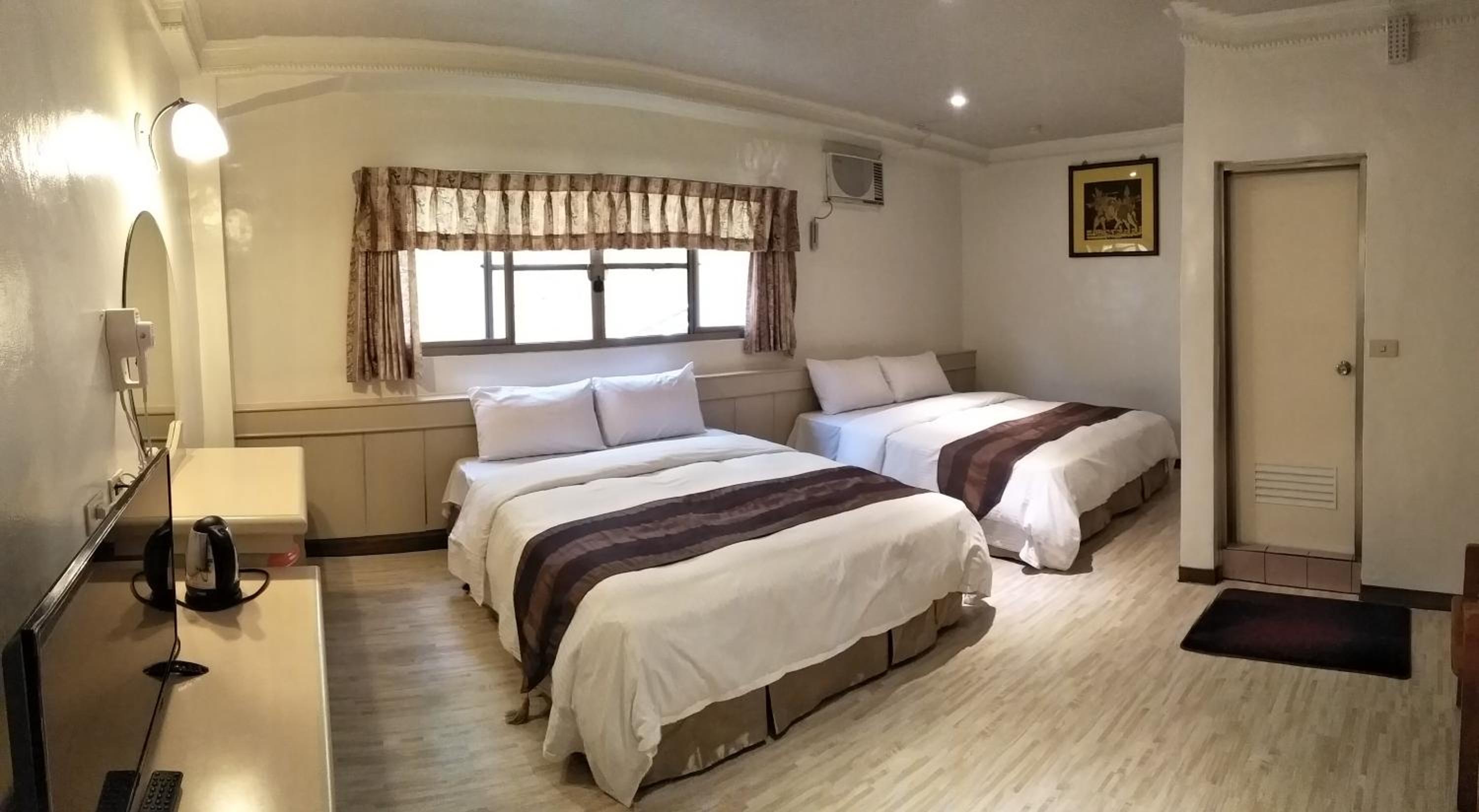 Standard Quadruple Room photo 2